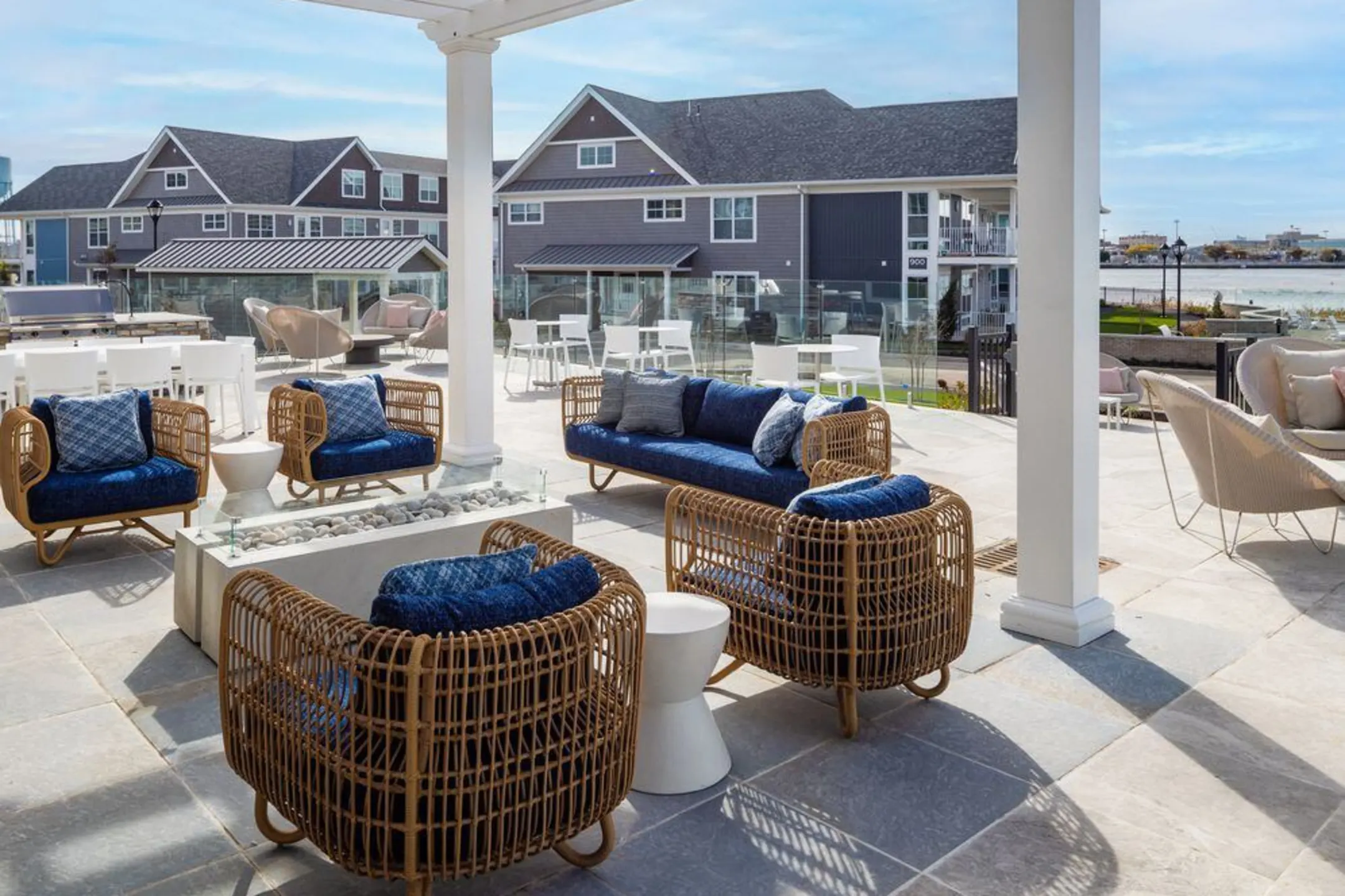 Avalon Harbor Isle Apartments Island Park, NY 11558