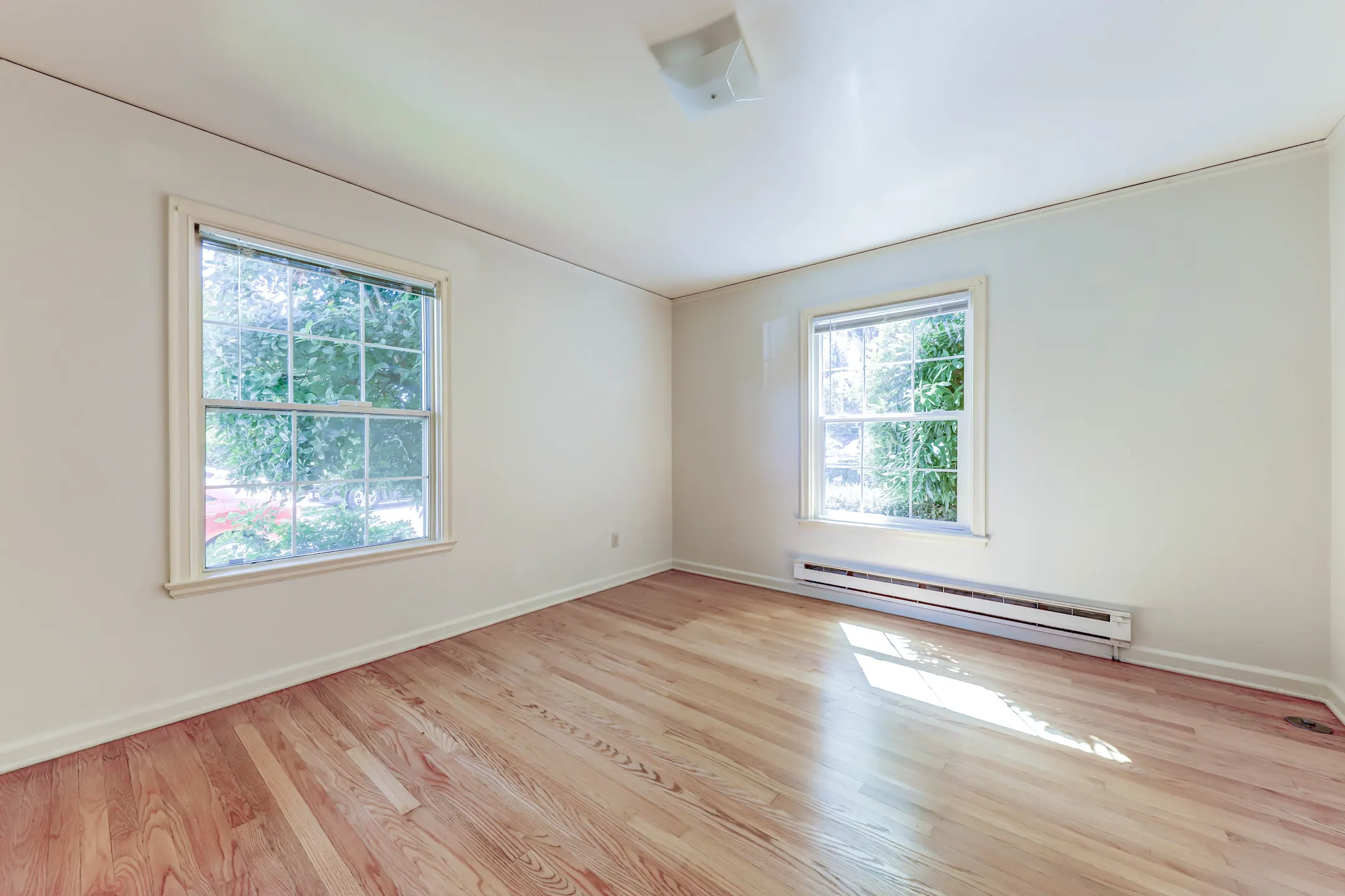 Edgewater Apartments 2411 42nd Ave E Seattle, WA for Rent Rent.