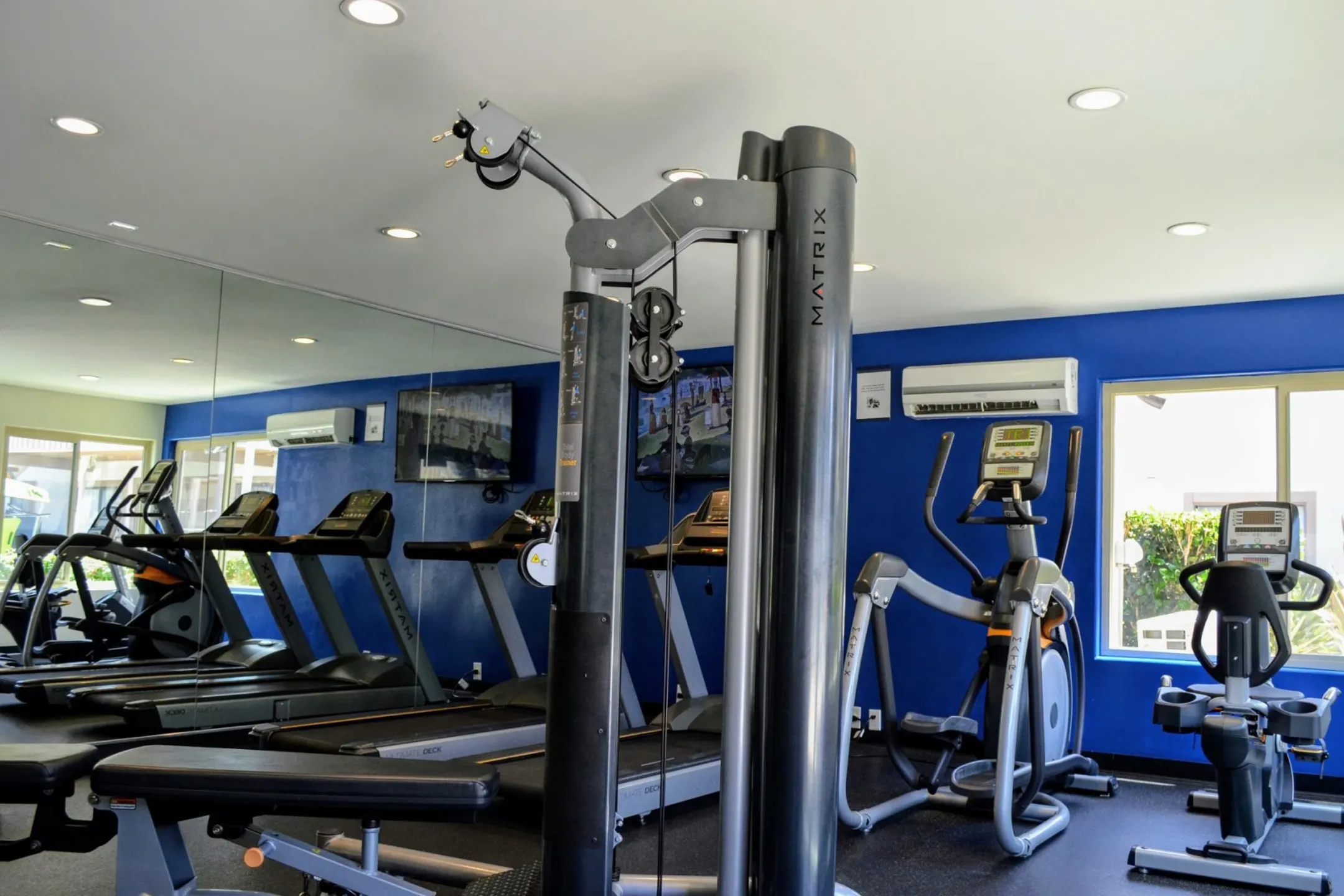 Fitness Weight Room - La Jolla Canyon - San Diego, CA