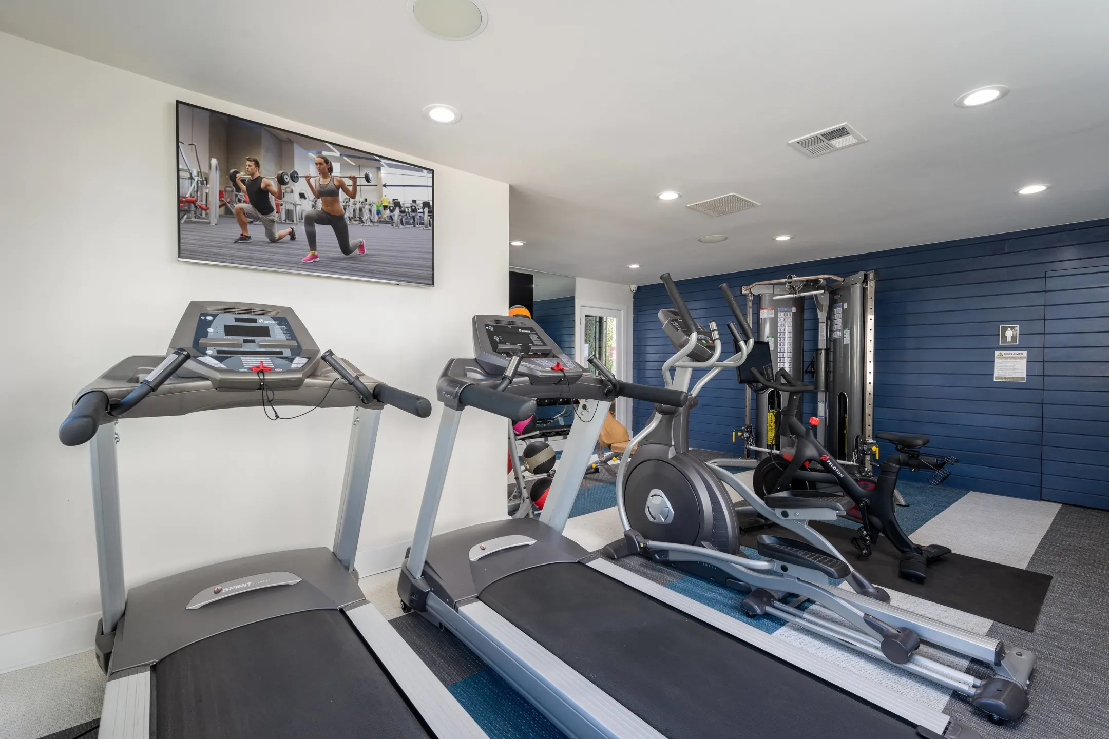 Fitness Weight Room - Diamond Hillside Apartments - Pittsburg, CA