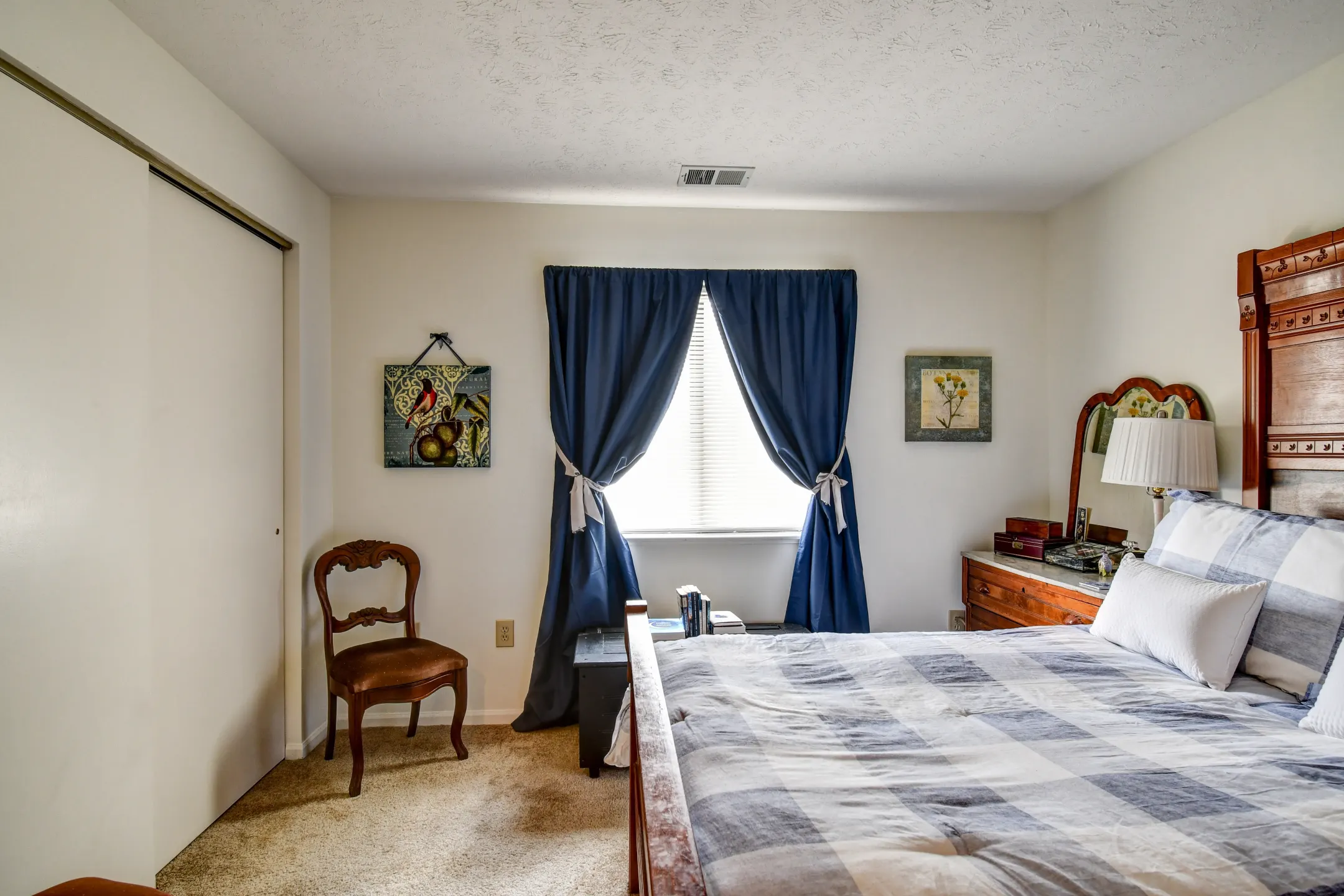 Bedroom - Hickory Knoll Apartments - Anderson, IN