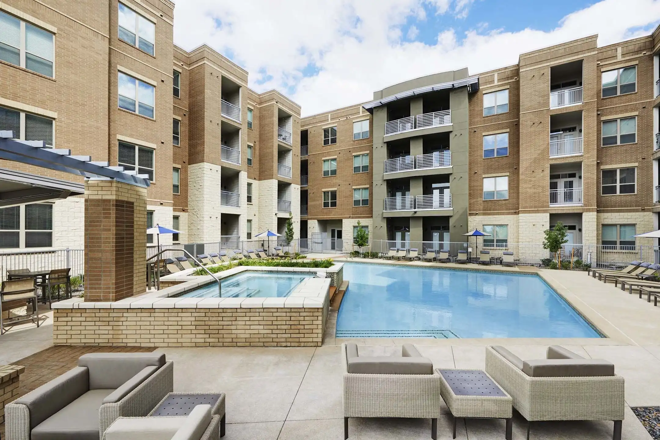 Camden Lincoln Station Apartments - Lone Tree, CO 80124