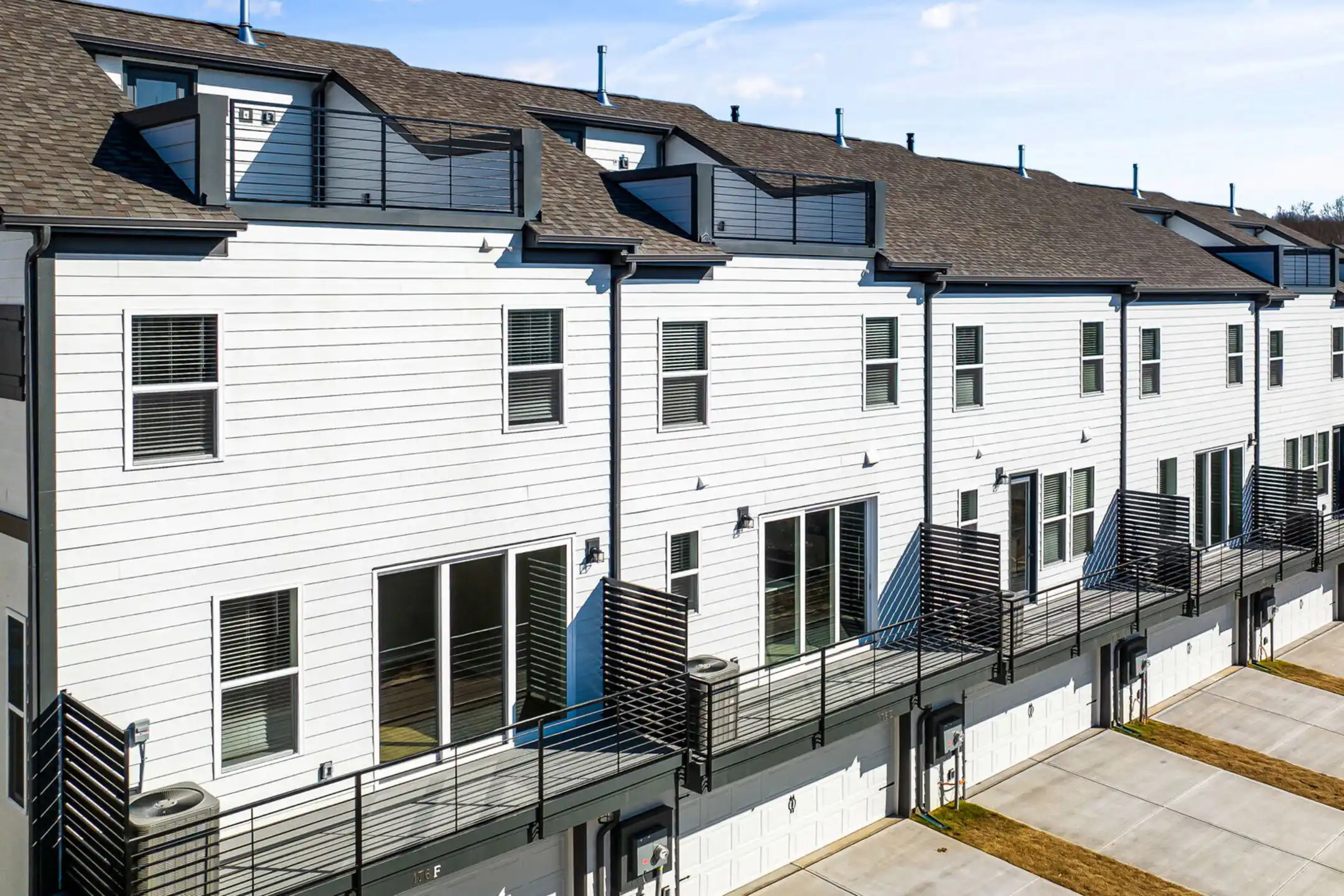 Building - Abode at Reid's Cove - Mooresville, NC