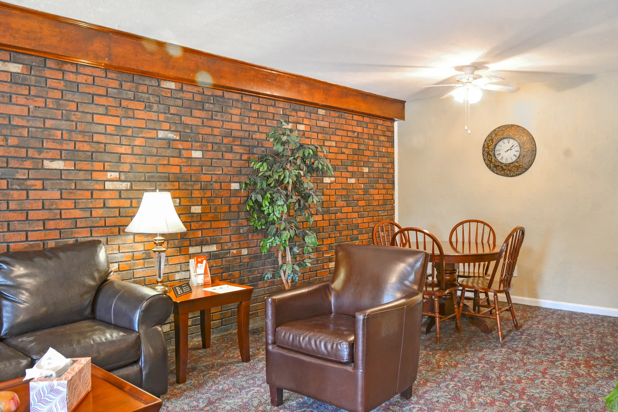 Whispering Hills Southeast Apartments Louisville, KY 40219