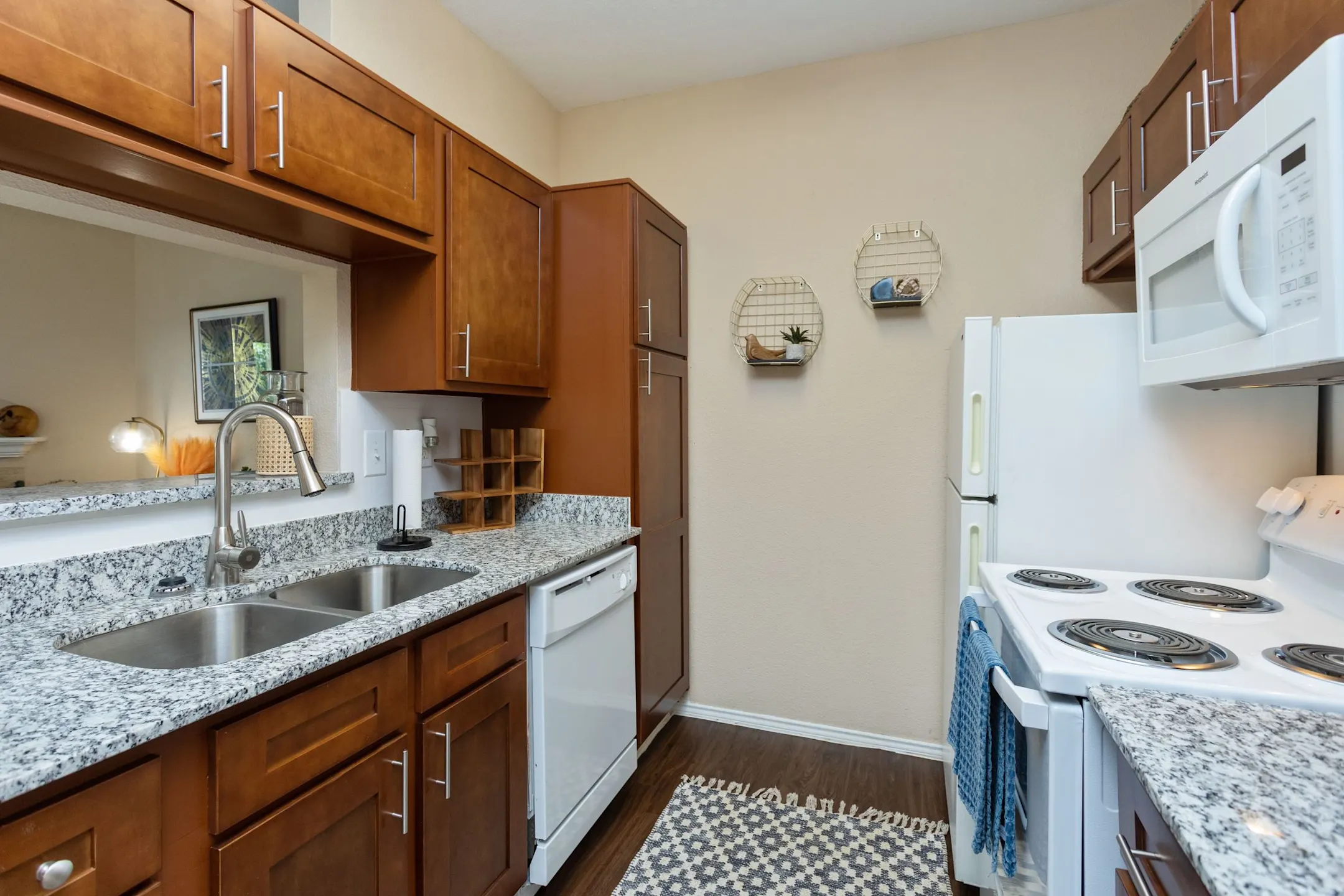 Pirates Landing Apartments Seabrook, TX 77586