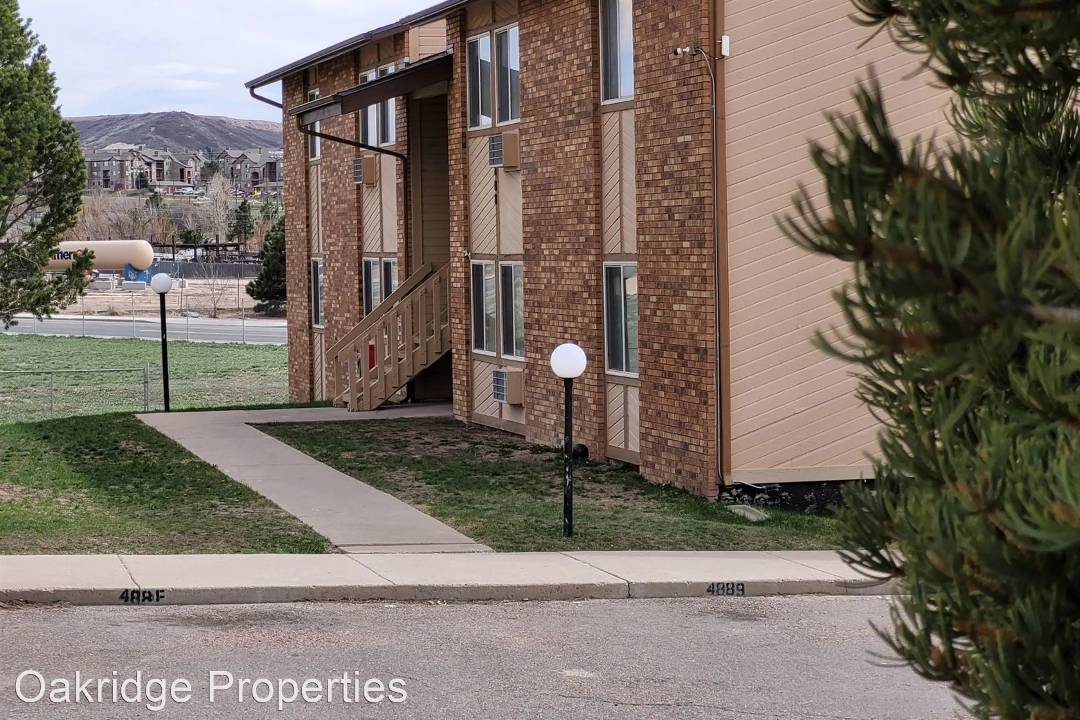 Pinon Manor Apartments - 472 S Gilbert St | Castle Rock, CO Apartments ...