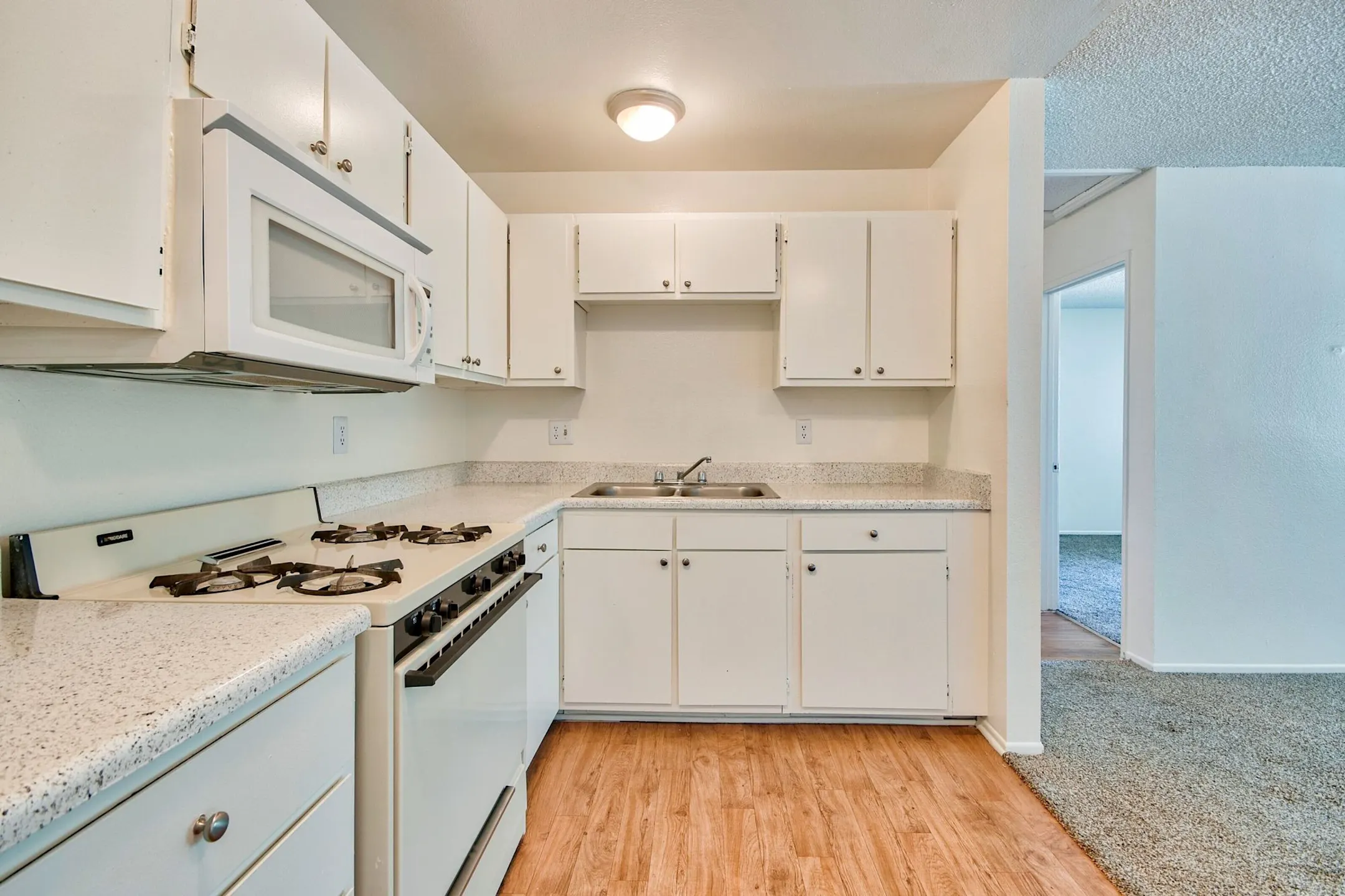 Kitchen - Magnolia Villas - Riverside, CA