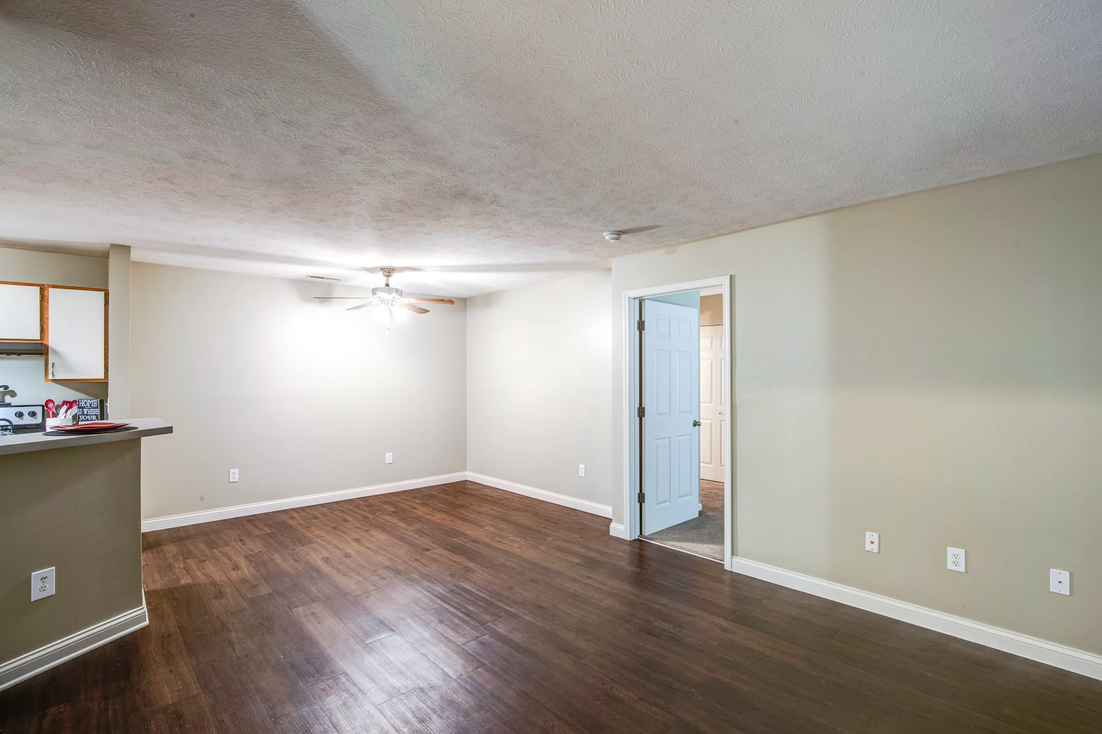 Spring Lake Apartments Granger, IN 46530