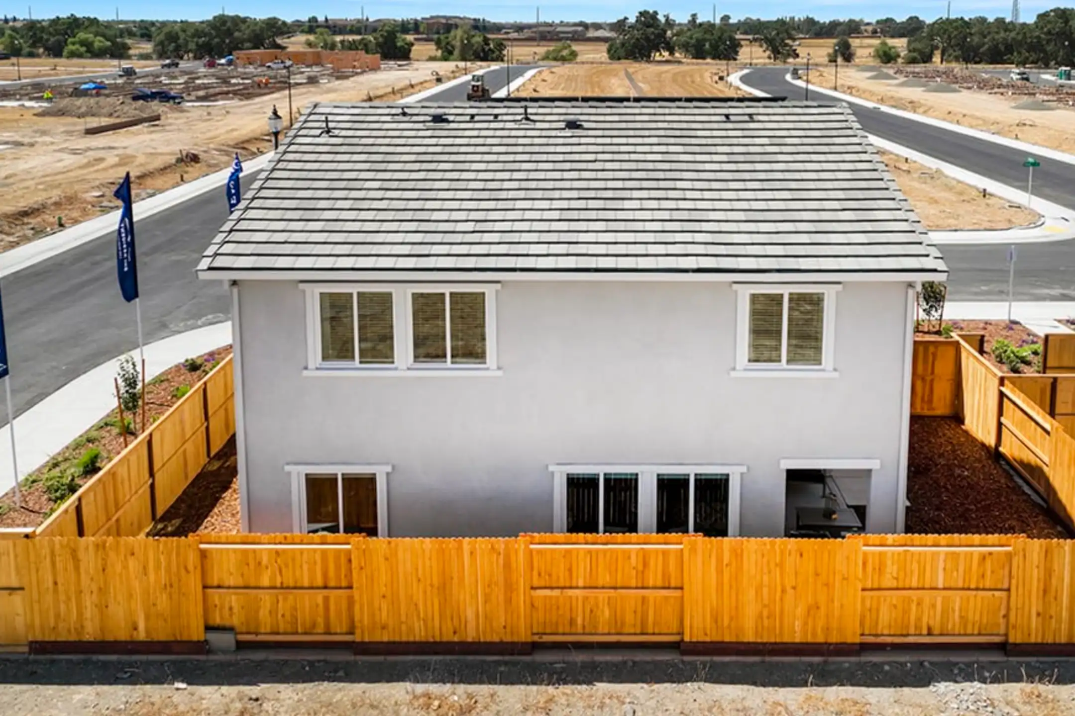 Building - Isles - Roseville, CA