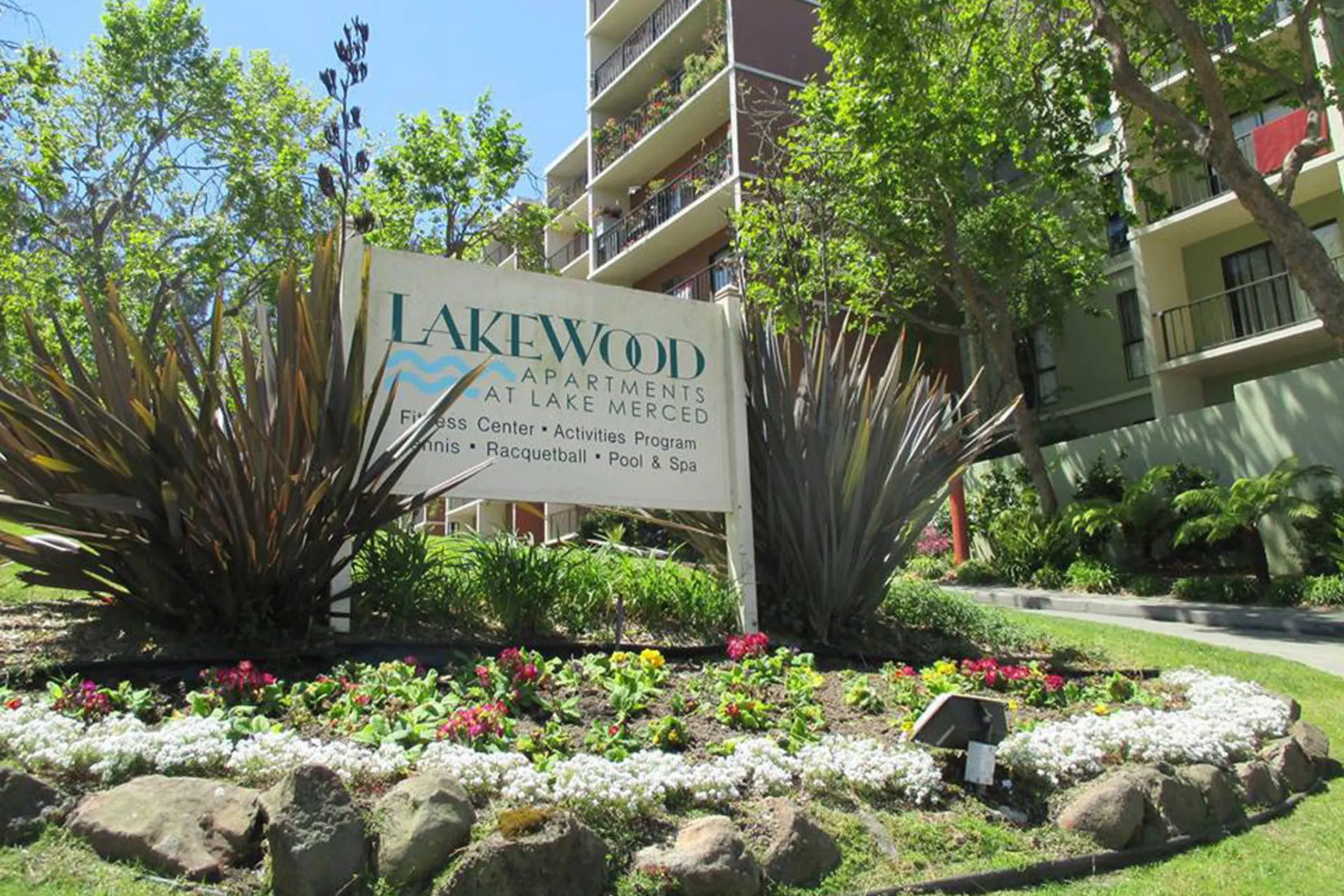 Community Signage - Lakewood Apartments- San Francisco - San Francisco, CA