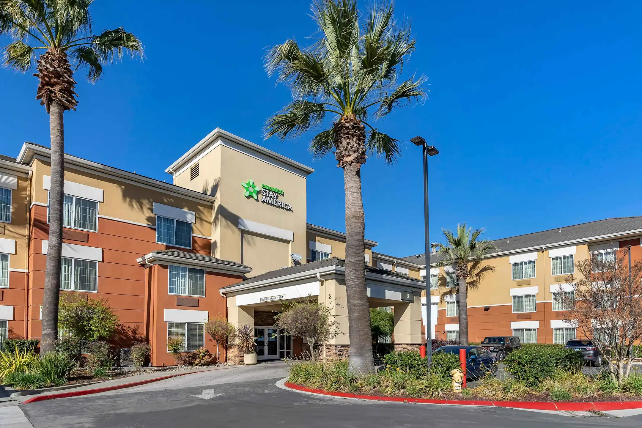 Building - Furnished Studio - San Francisco - San Carlos - San Carlos, CA