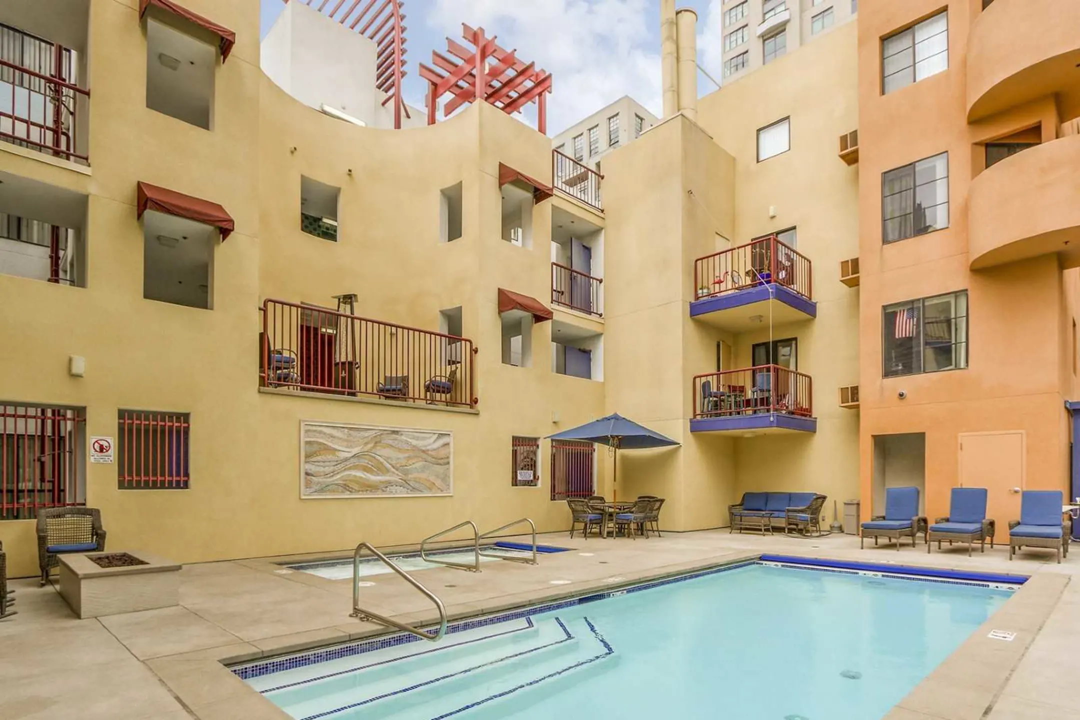 Pool - 600 Front Apartments - San Diego, CA