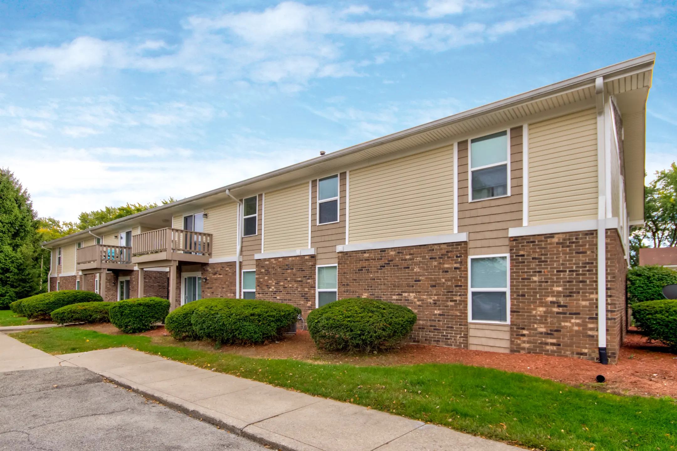 The Grove on Harcourt Apartments Indianapolis, IN 46260