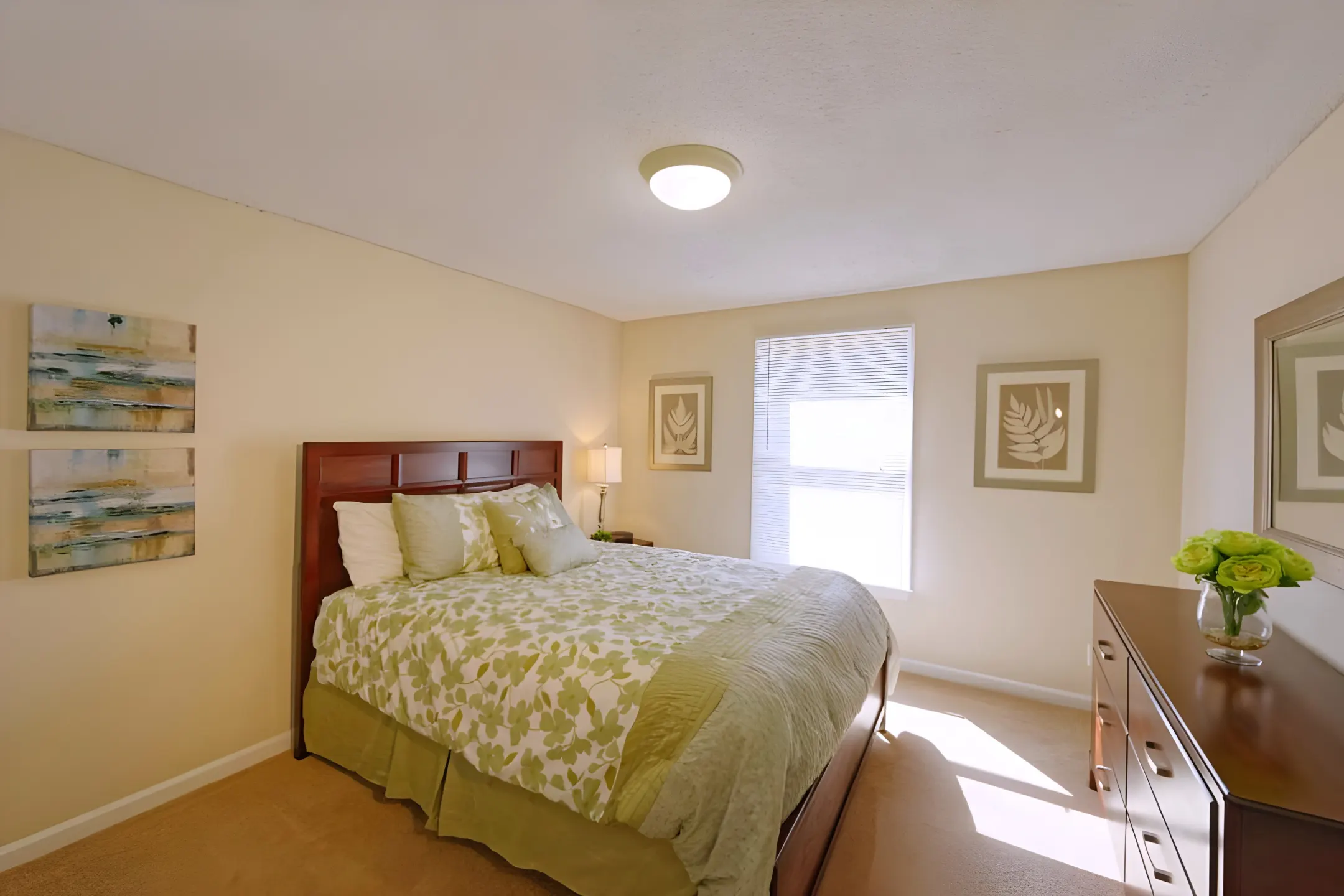 Bedroom - Regency Court Apartments - Orchard Park, NY