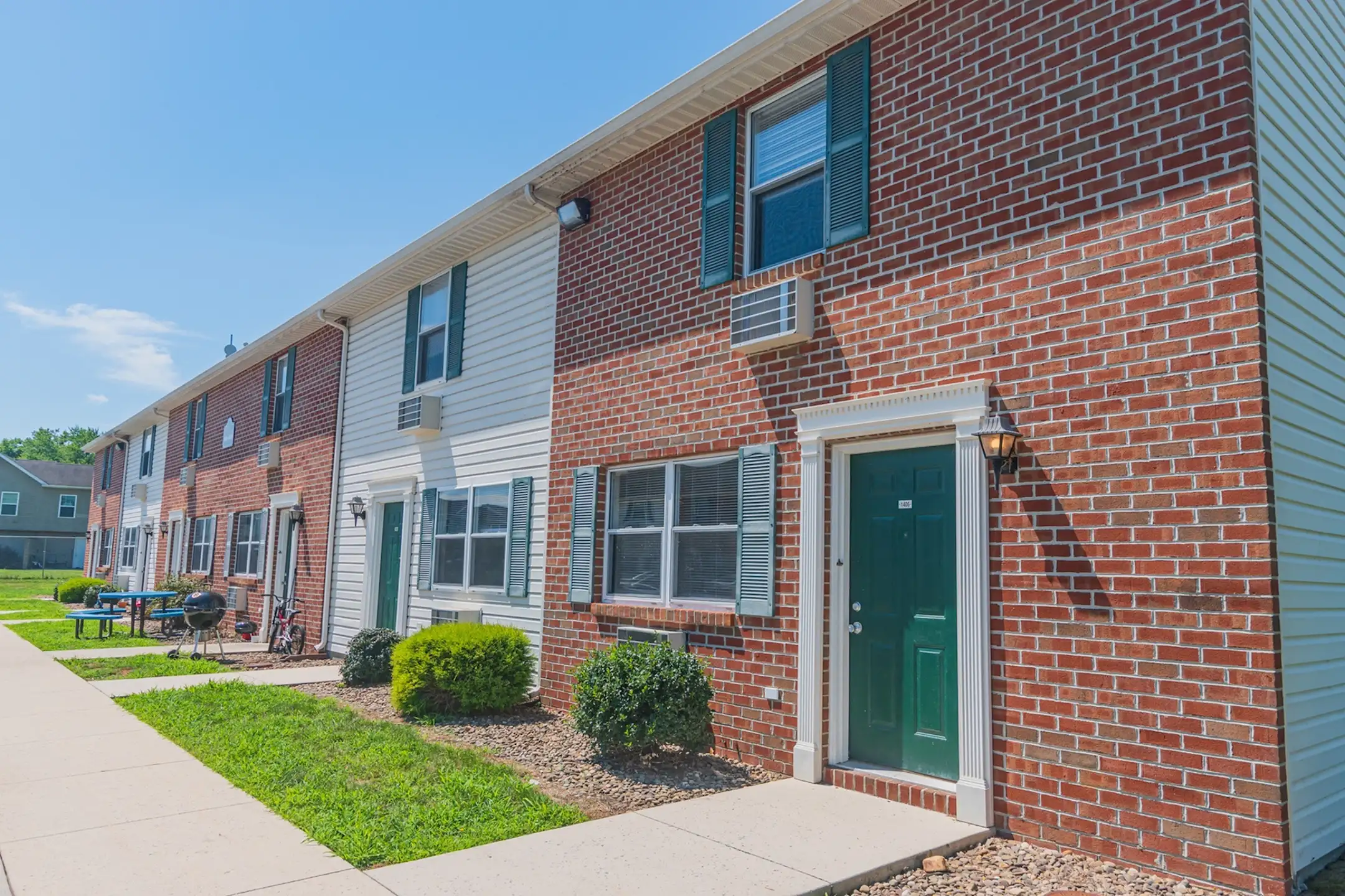 Shippensburg Village Townhomes 100 Bard Dr Shippensburg, PA