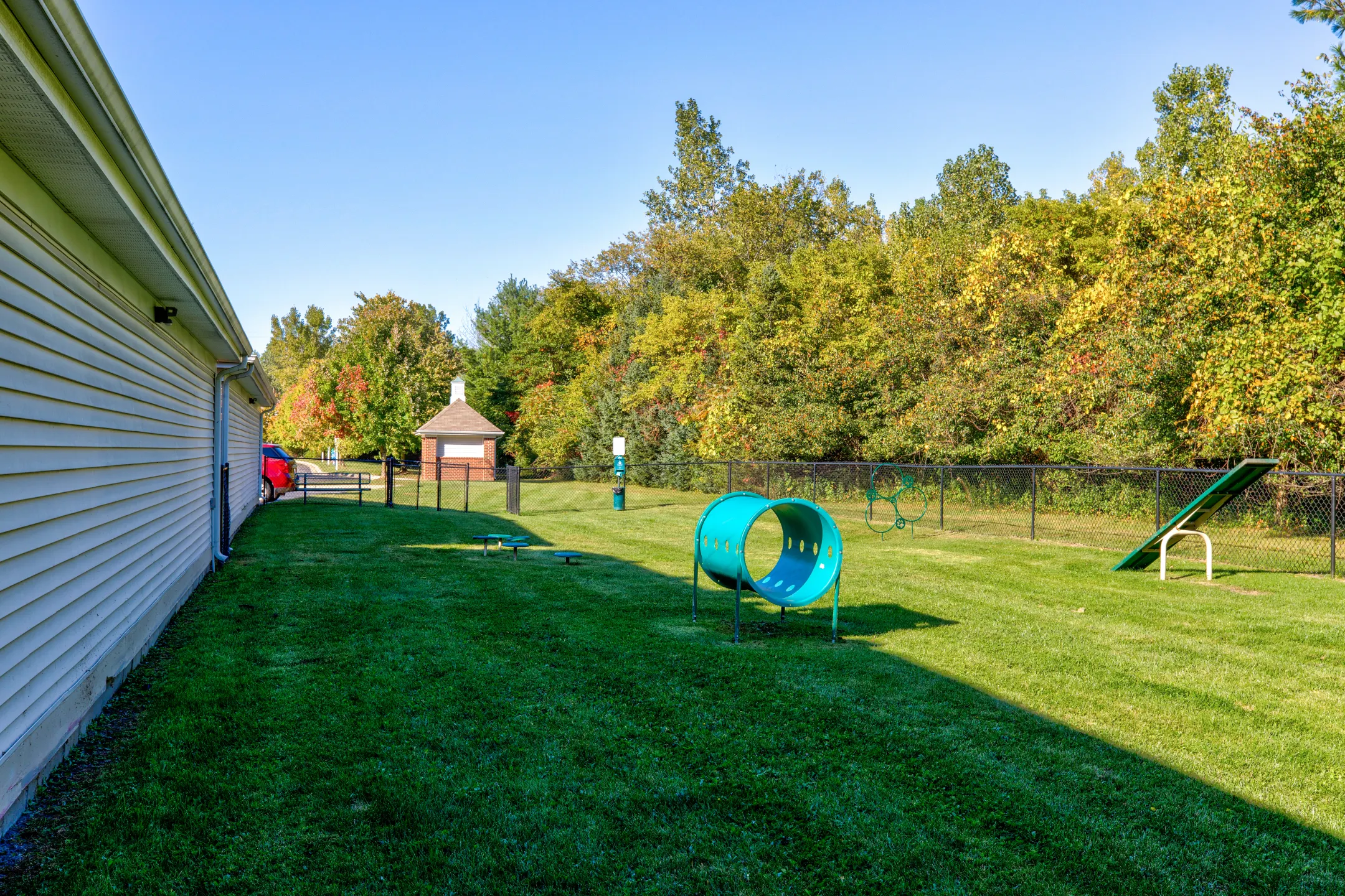 The Pointe at Canton Apartments & Townhomes Apartments Canton, MI 48187