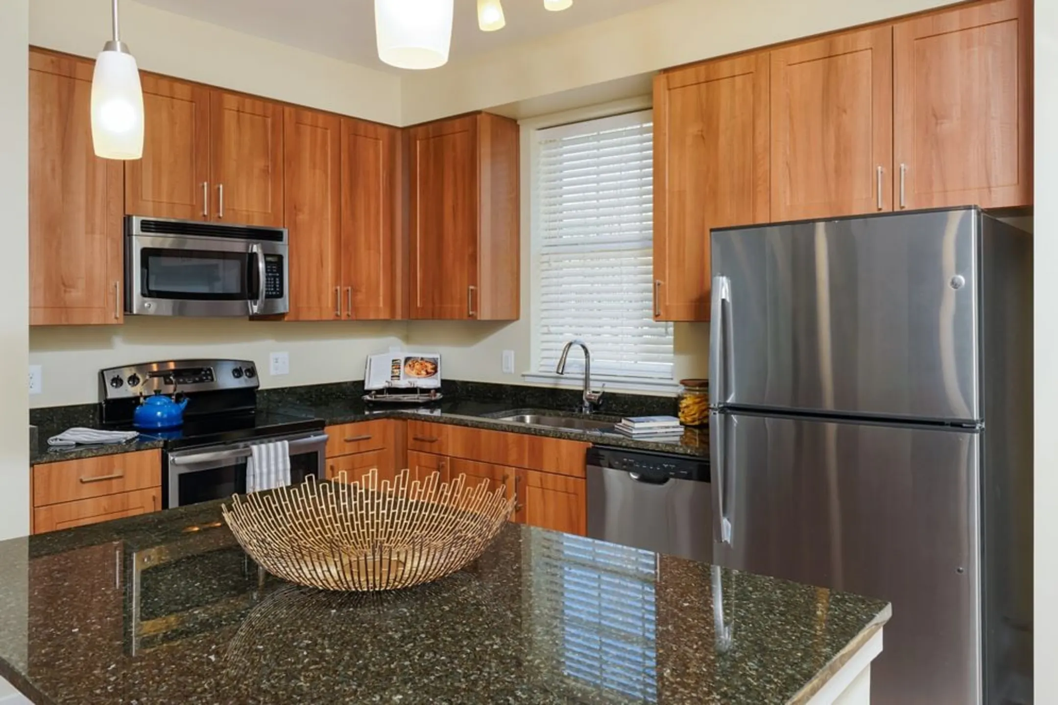 Kitchen - Avalon Falls Church - Falls Church, VA