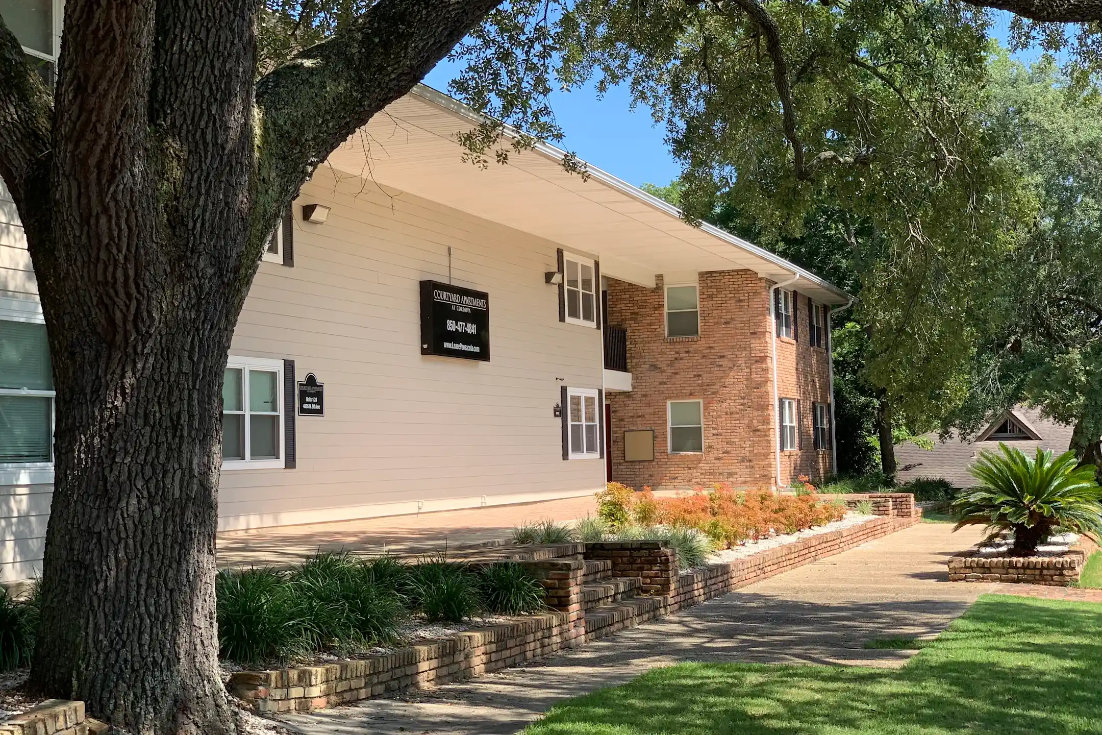 Courtyard Apartments at Cordova 4805 N 9th Ave Pensacola, FL