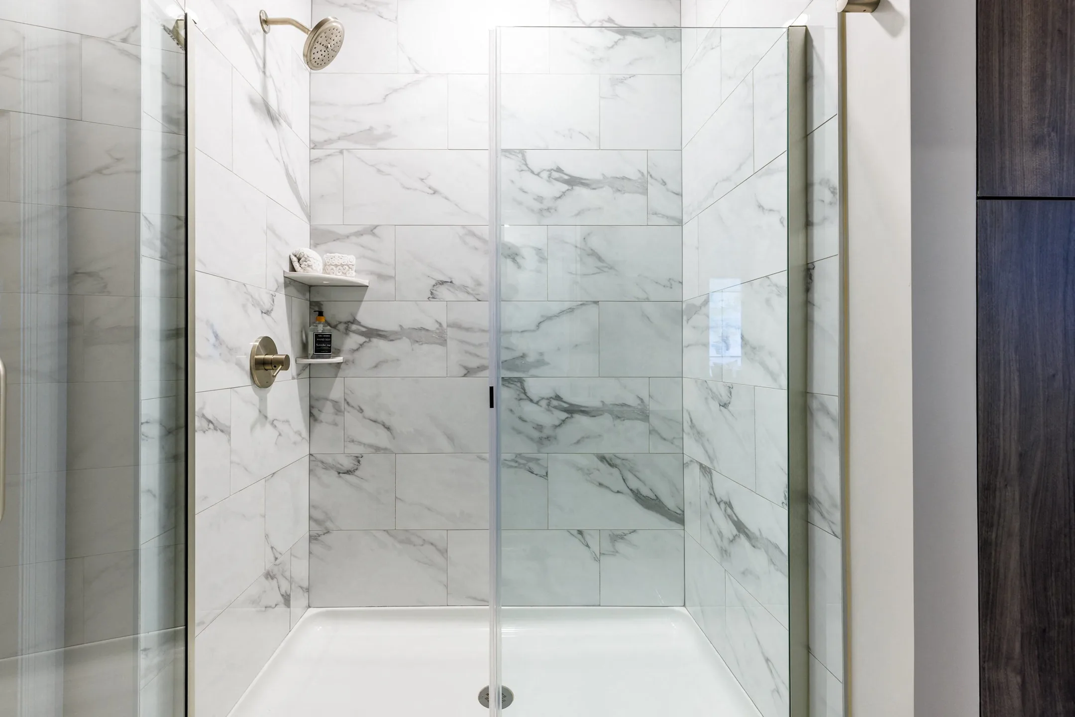 The District Apartments Montvale, NJ 07645