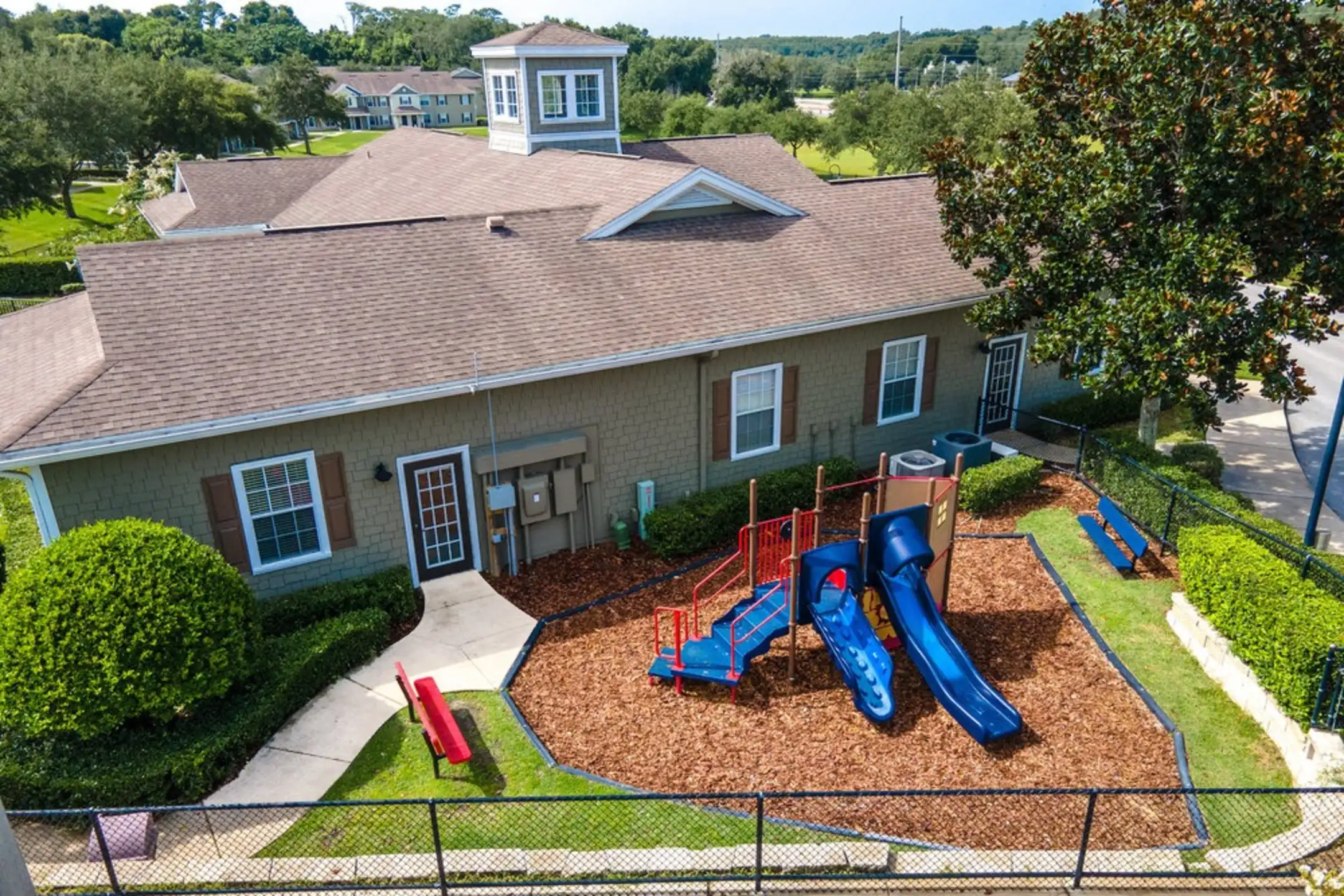 The Cove at Lady Lake 735 S Highway 27/441 Lady Lake, FL Apartments