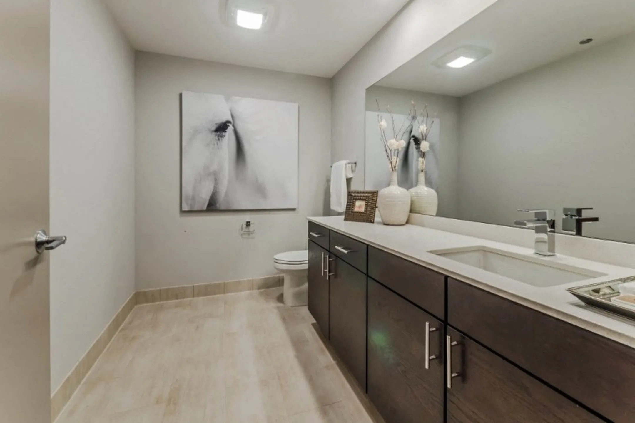 Bathroom - Lofts at River East - Chicago, IL