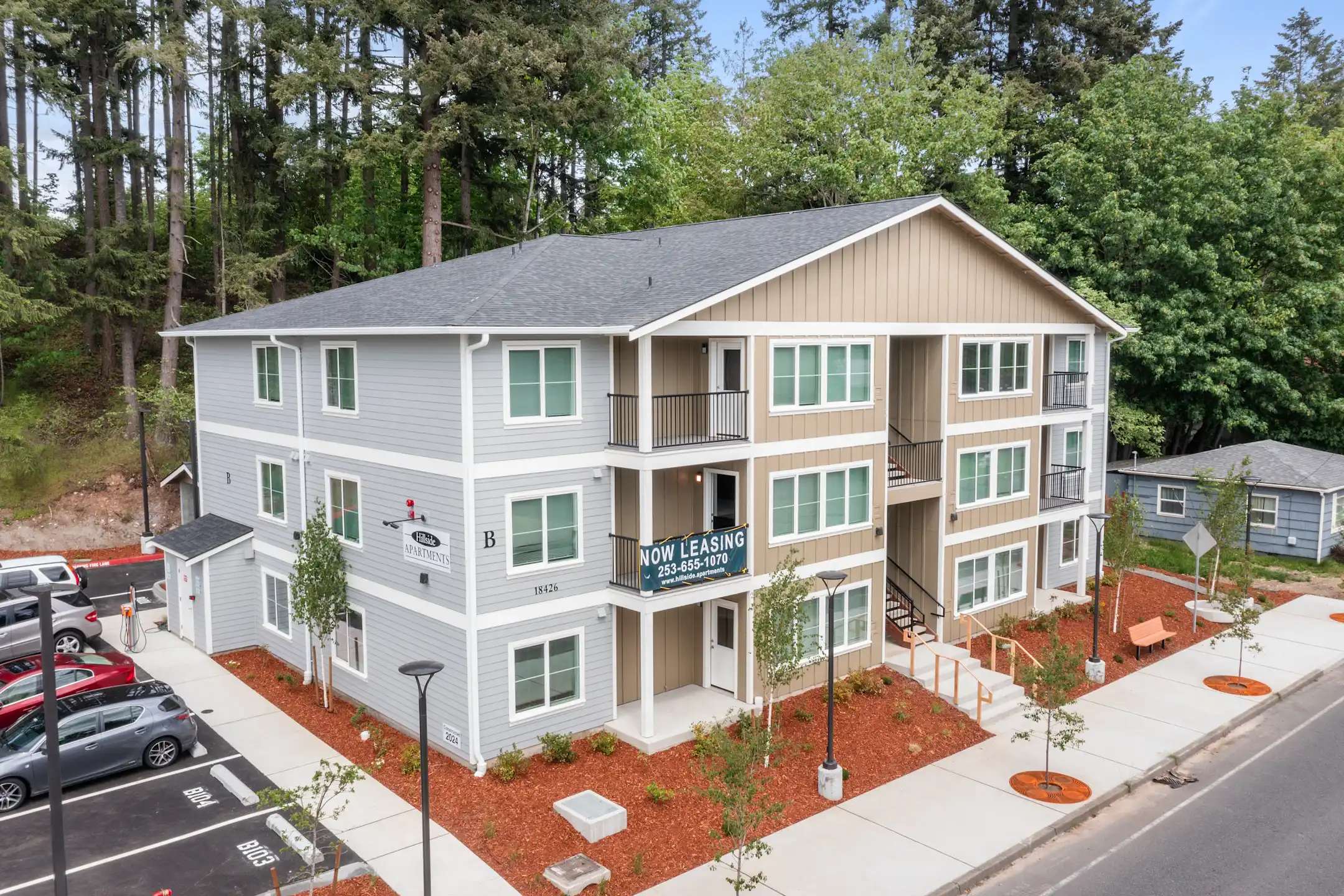 Hillside Apartments 18426 Veterans Memorial Drive East Bonney Lake
