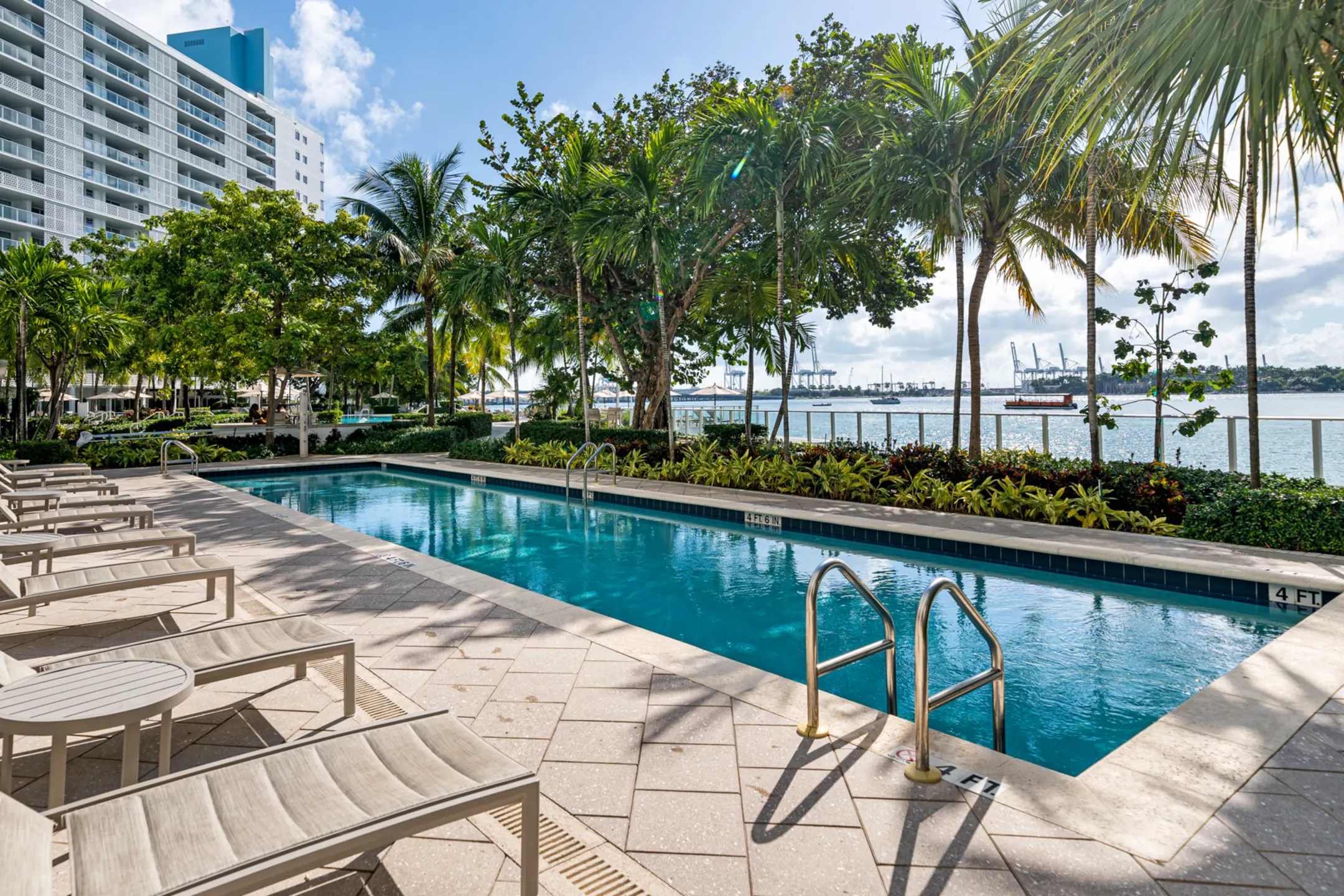 Pool - Southgate Towers - Miami Beach, FL