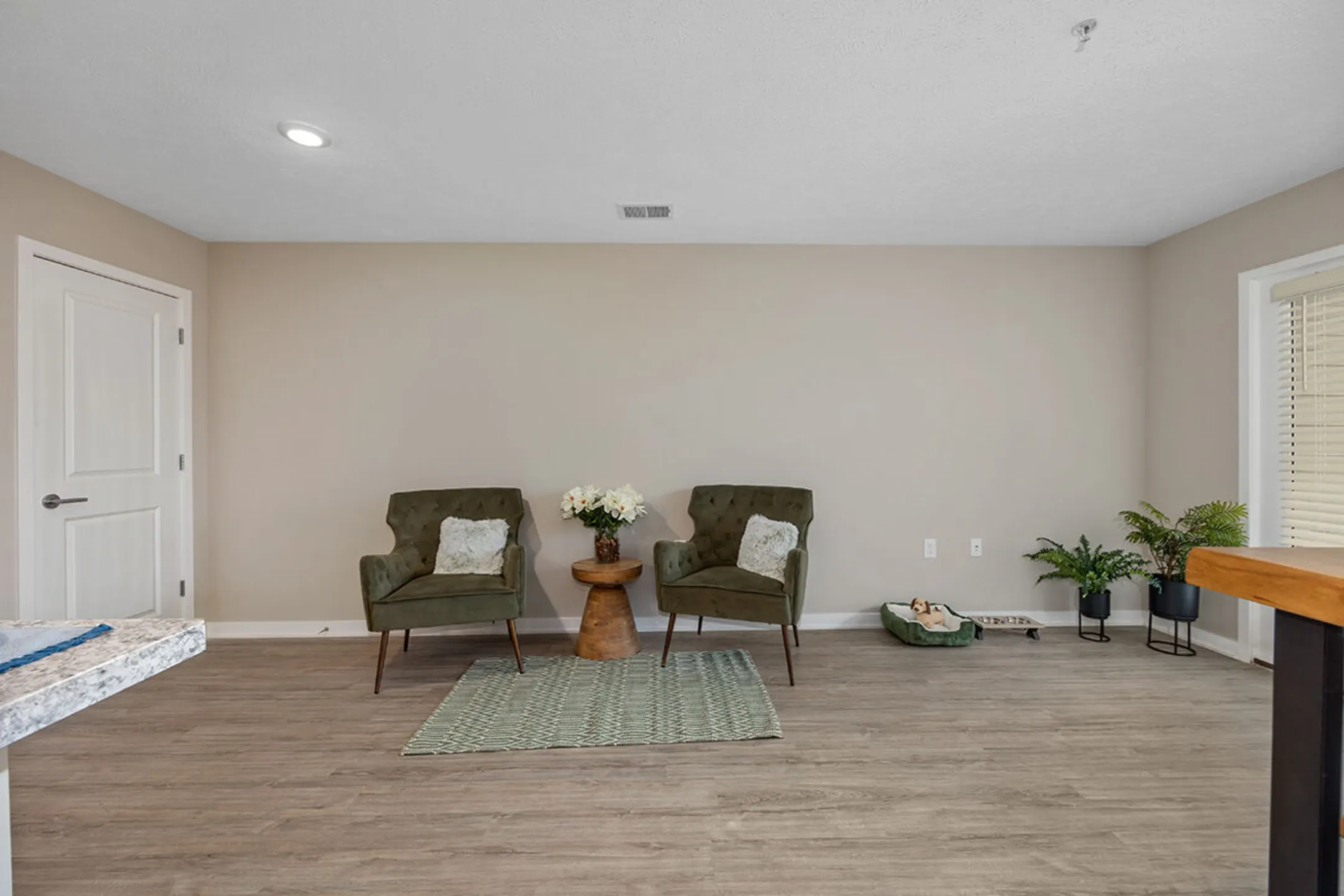 The Summit Apartments 421 N Willowbrook Rd Coldwater, MI Apartments