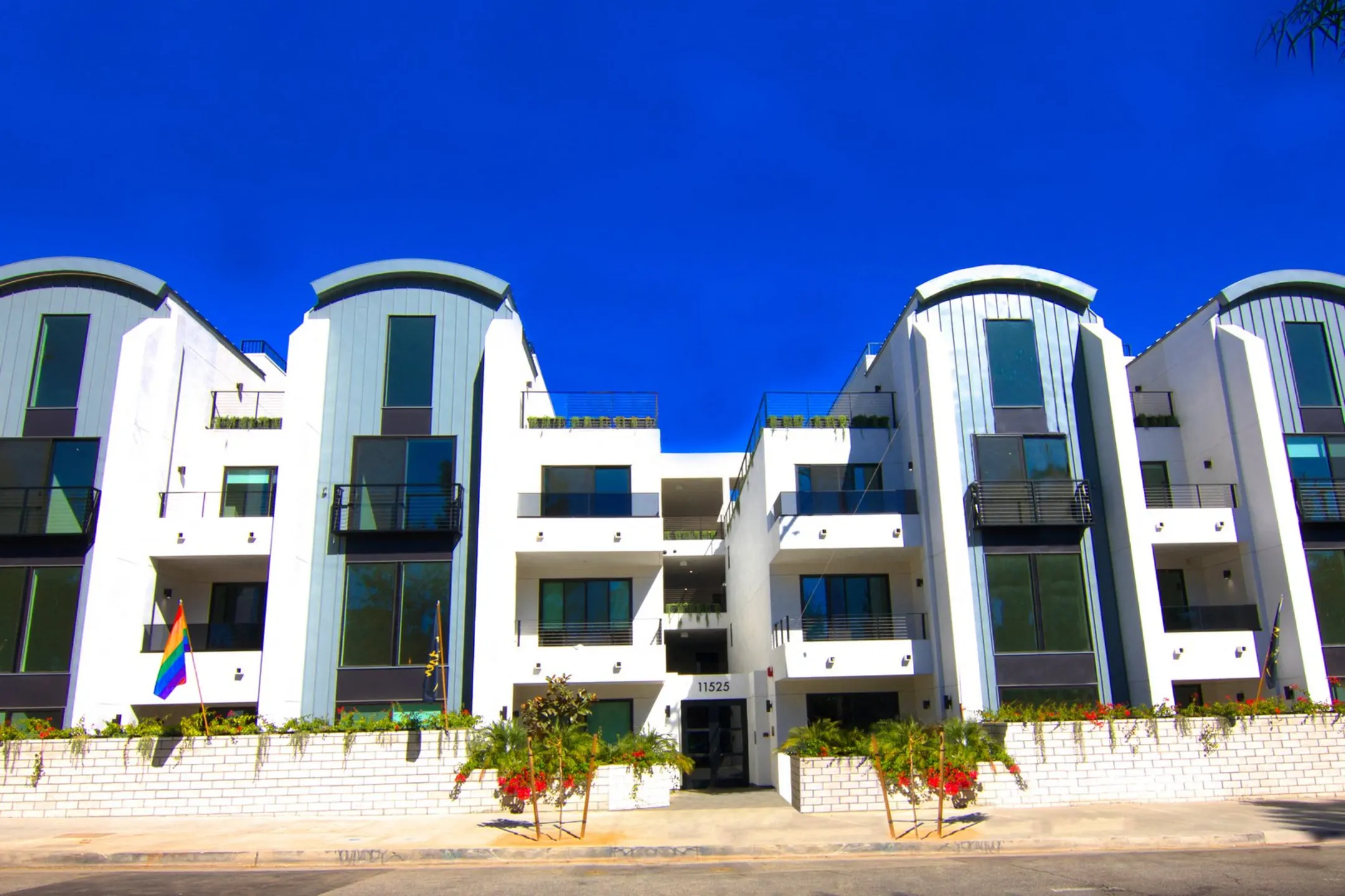 Art Set NoHo 11525 Chandler Blvd North Hollywood, CA Apartments for