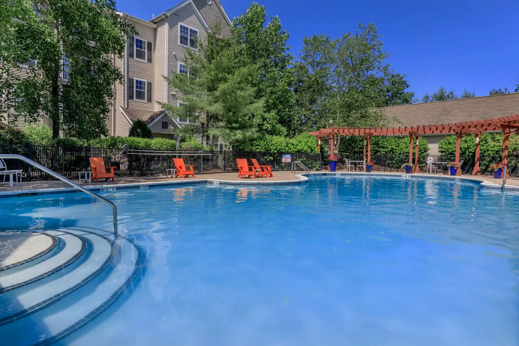 Grand Reserve Orange Apartments Orange, CT 06477