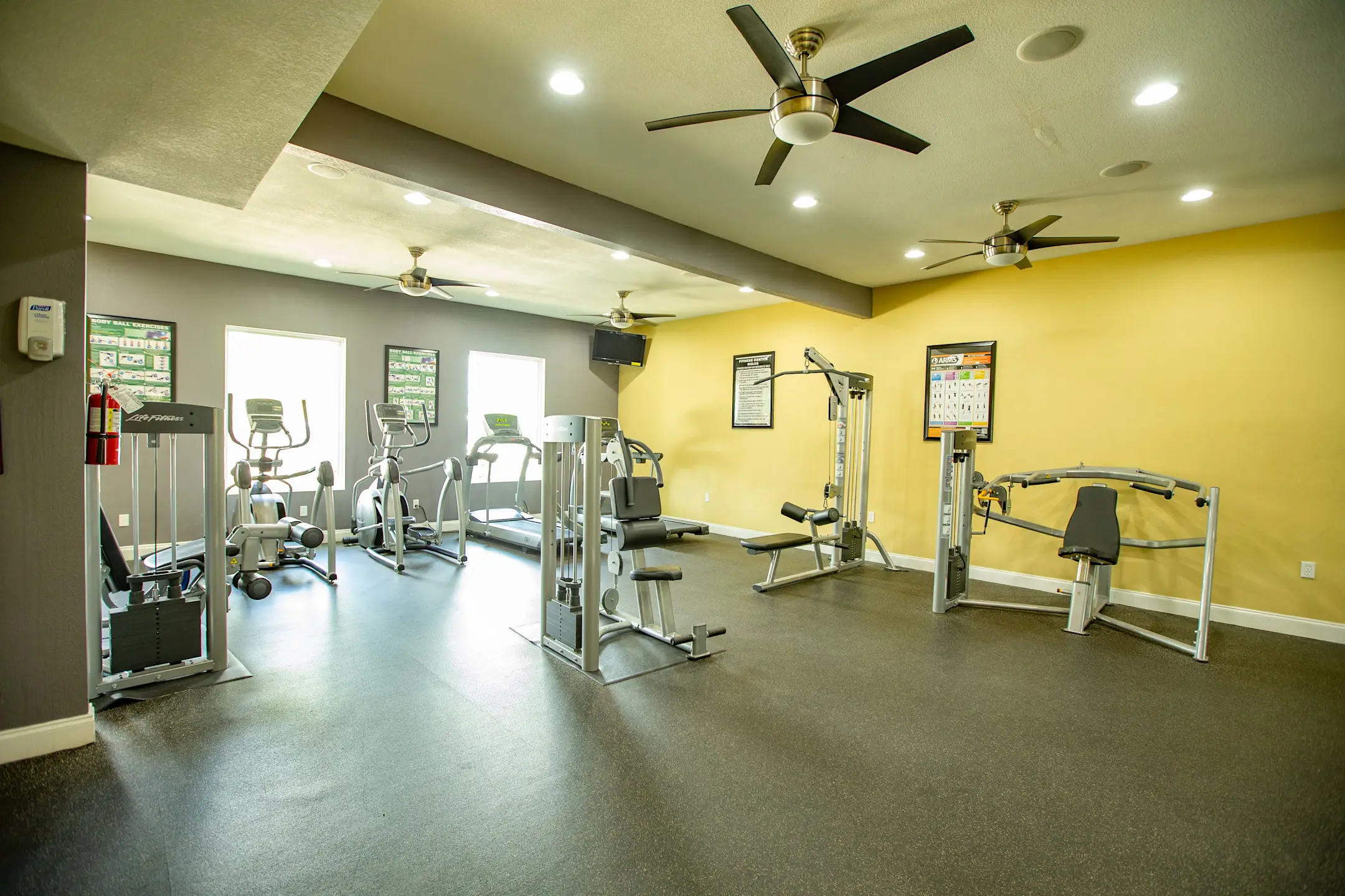 Fitness Weight Room - Willow Creek - Houston, TX