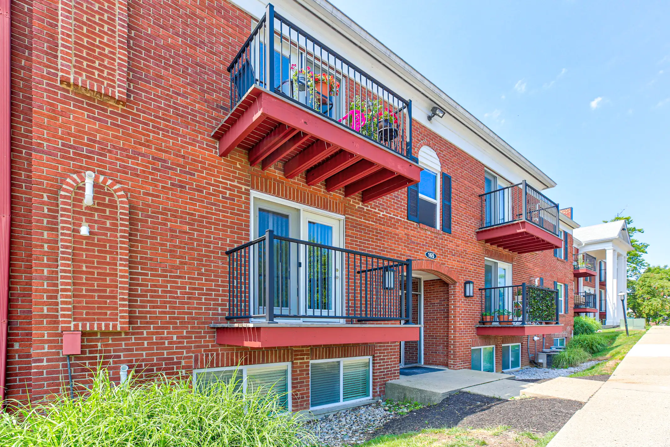 River Bend Apartments 161 Anderson Ferry Rd Cincinnati, OH