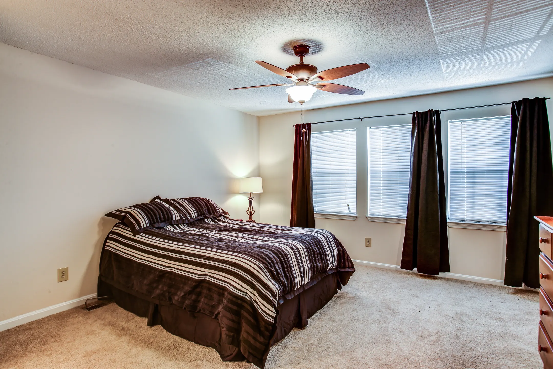 Dewberry Downs 2500 Hackberry Ln Vestavia, AL Apartments for Rent