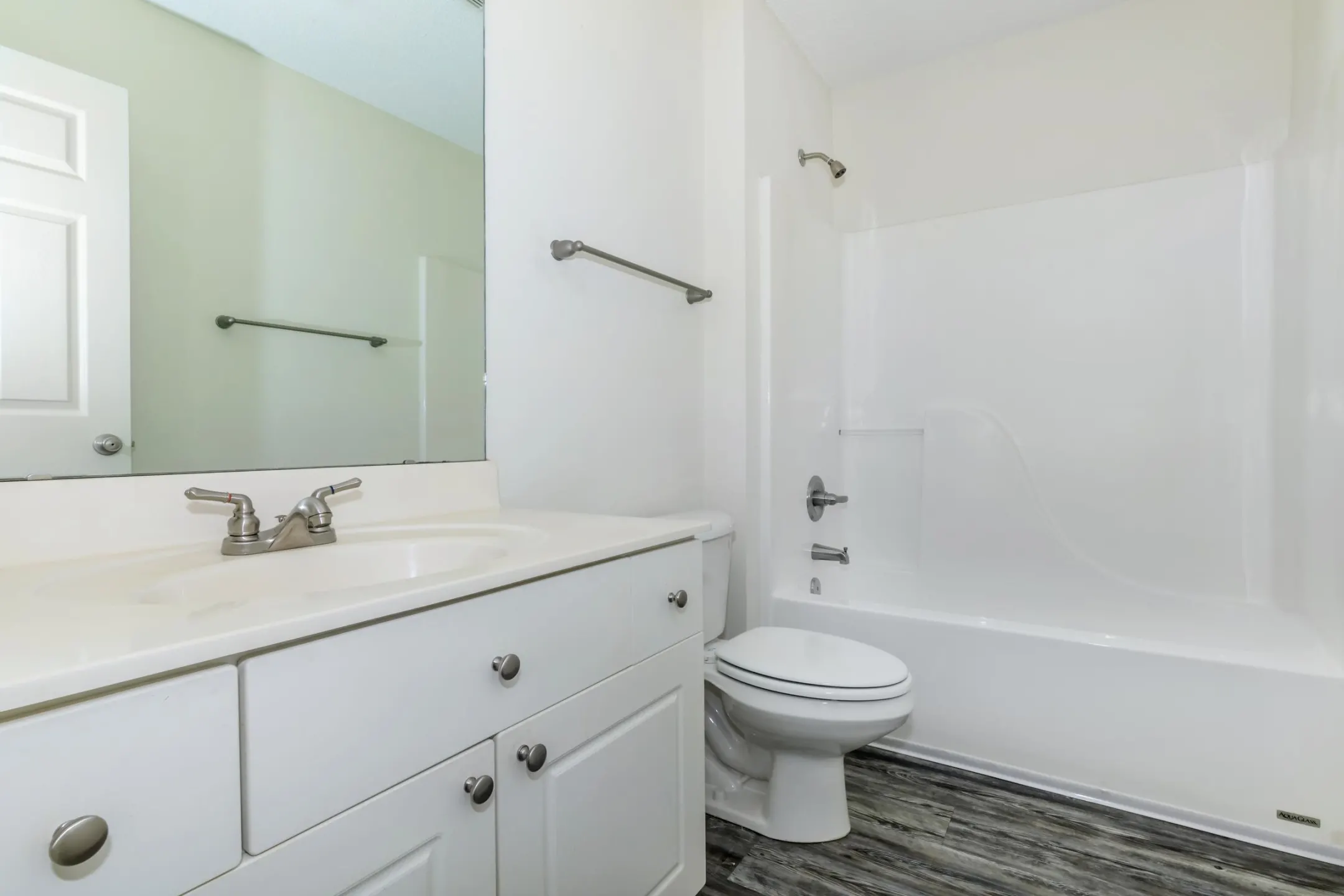 Bathroom - Crosswinds Apartments - Fort Walton Beach, FL