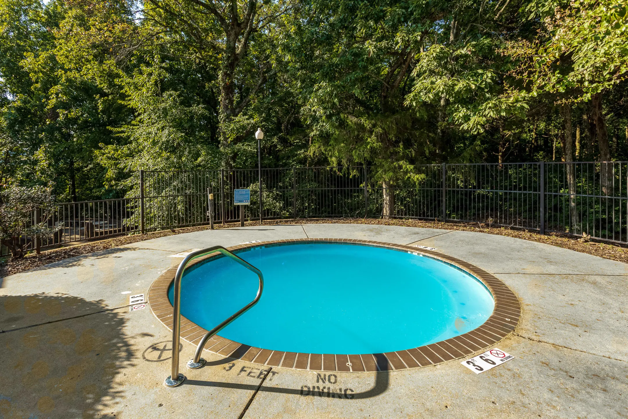 Pool - Monte Sano Terrace - Huntsville, AL