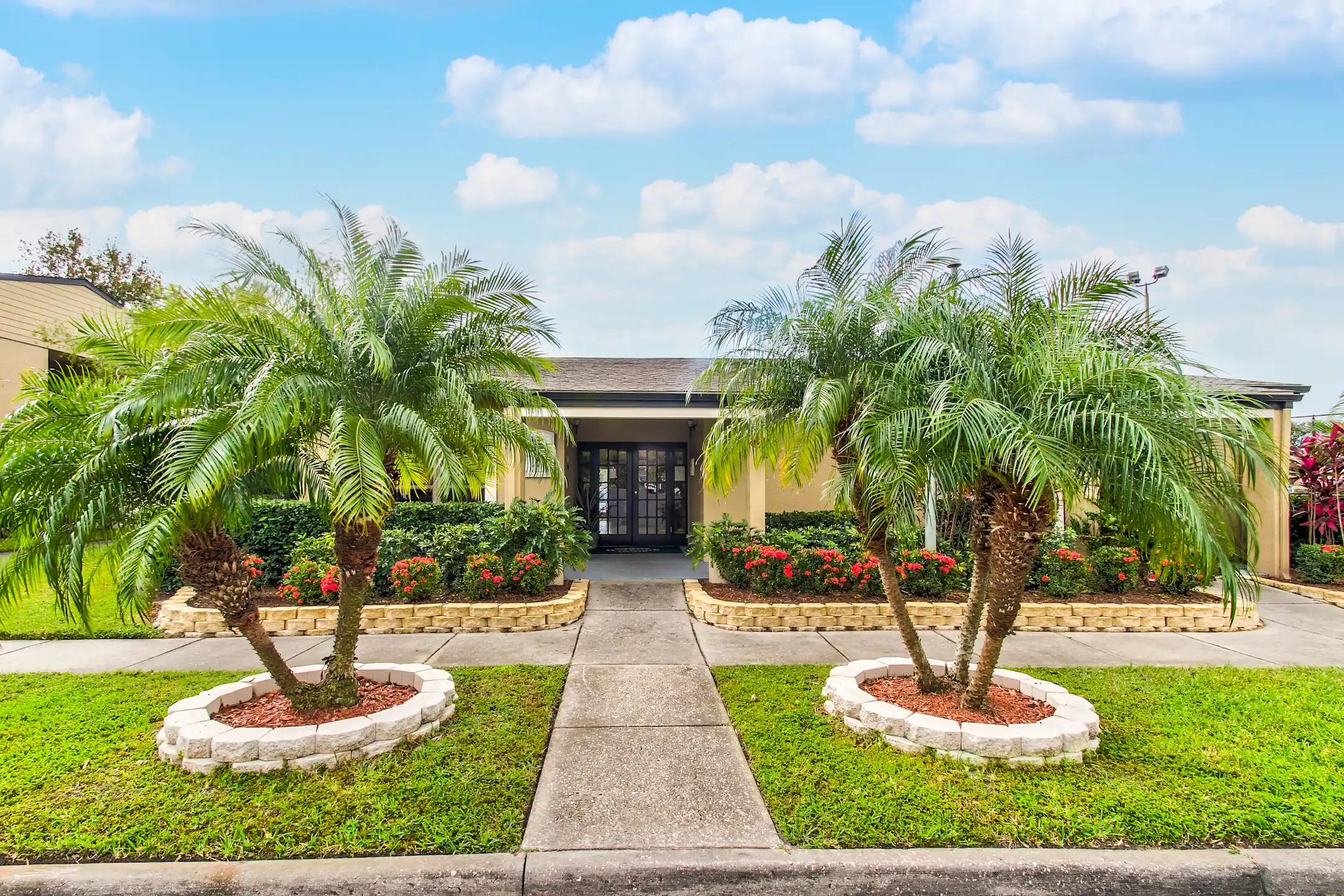 The at Capri Isles 1050 Capri Isles Blvd Venice, FL