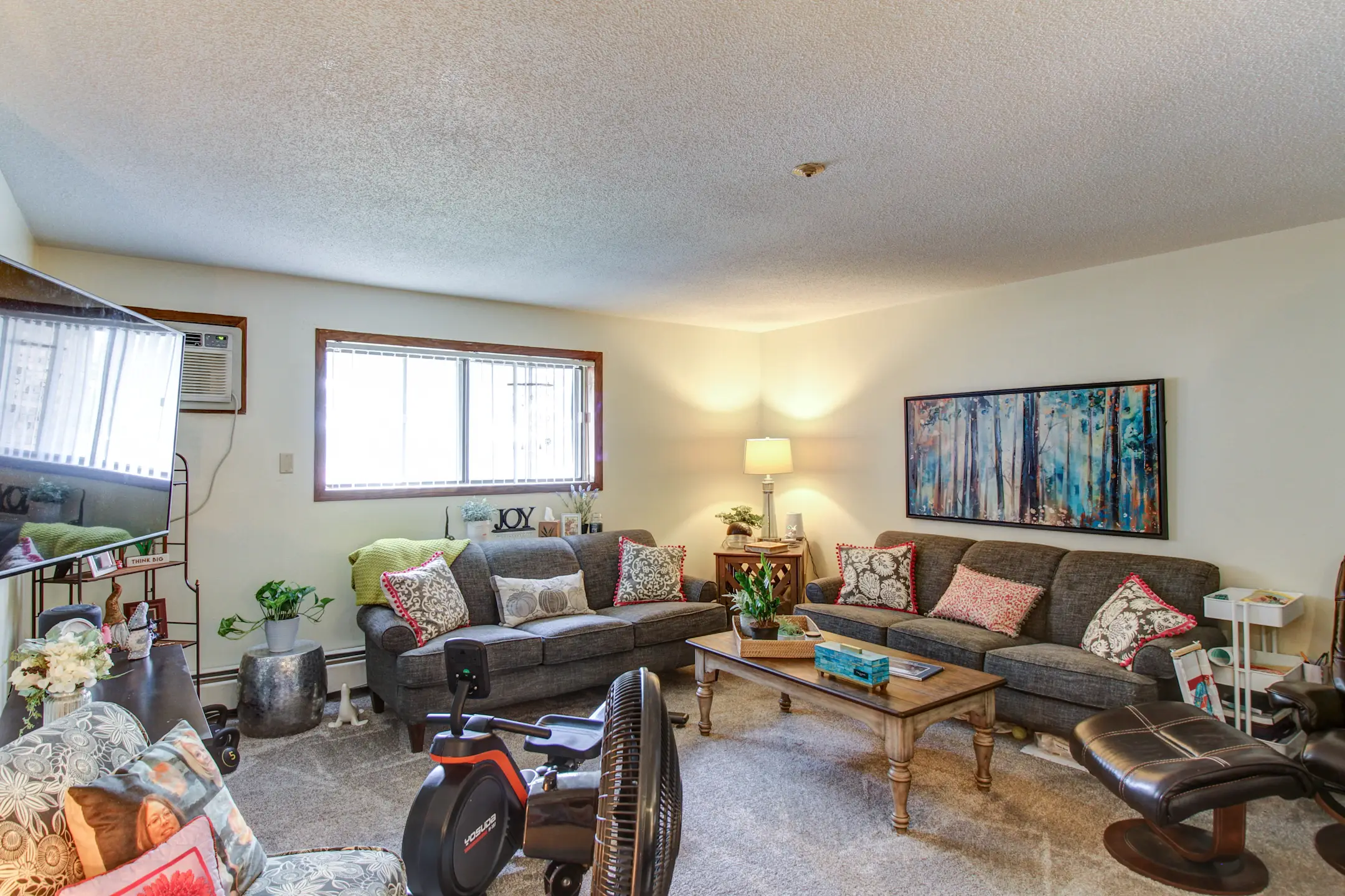 Living Room - Legacy Village - Sioux Falls, SD