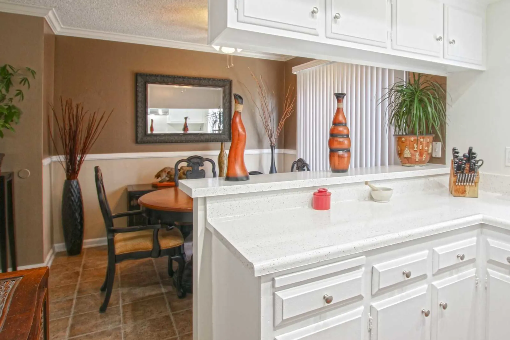 Dining Room - TwinOaks/Los Robles - Orange, CA