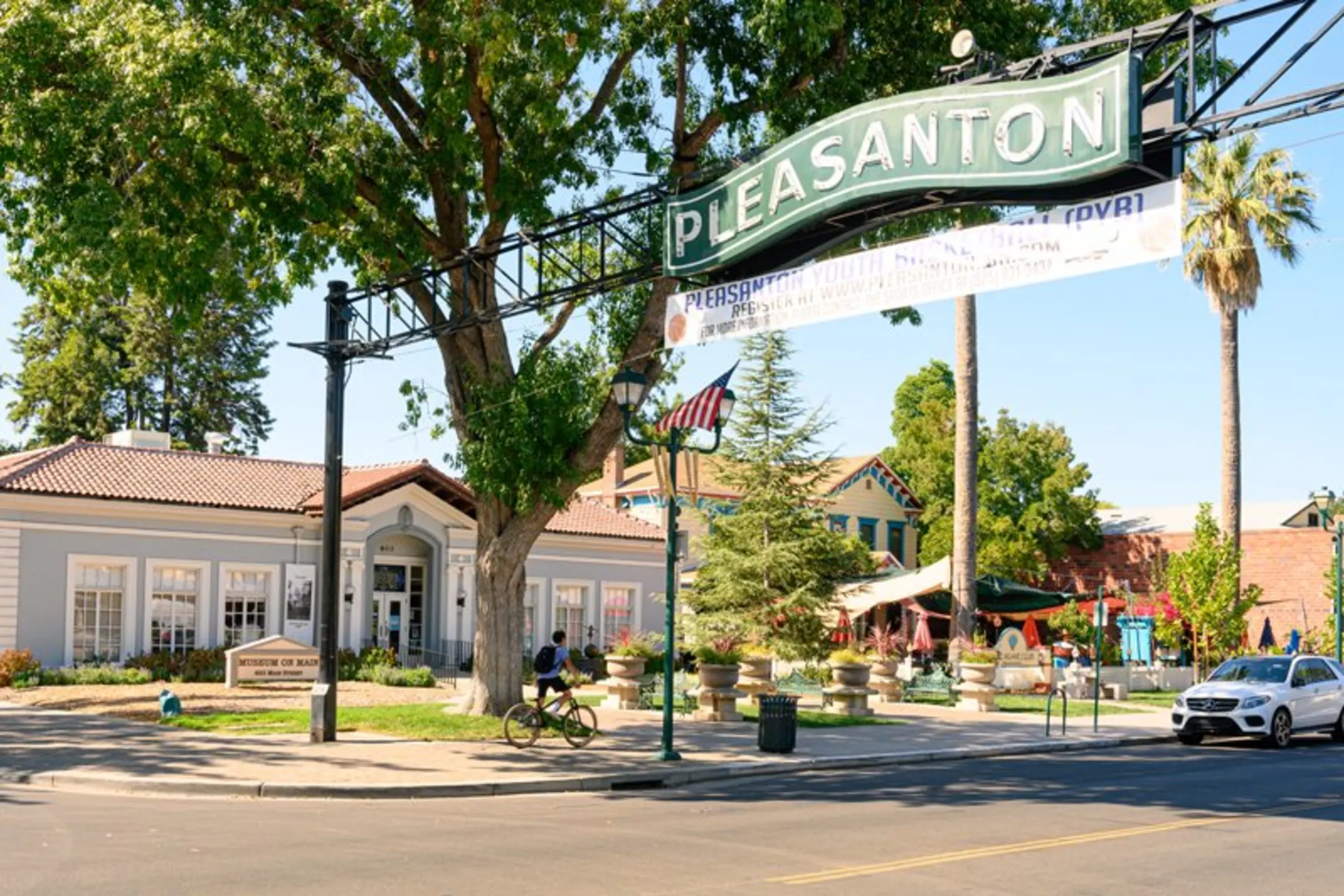 Pleasanton Heights Apartments