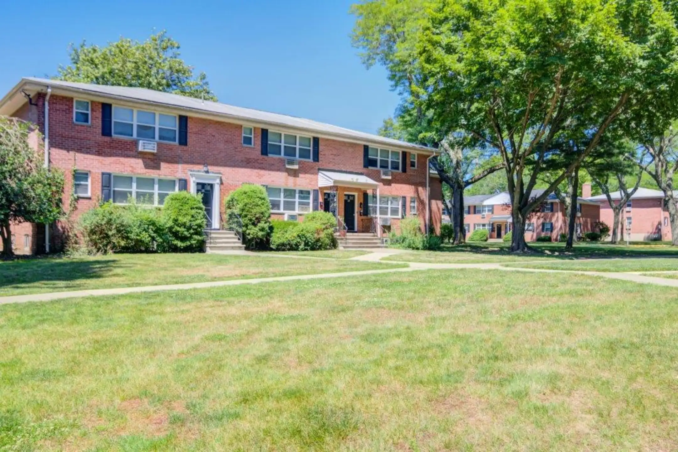 Lakeview Terrace - Eatontown, NJ
