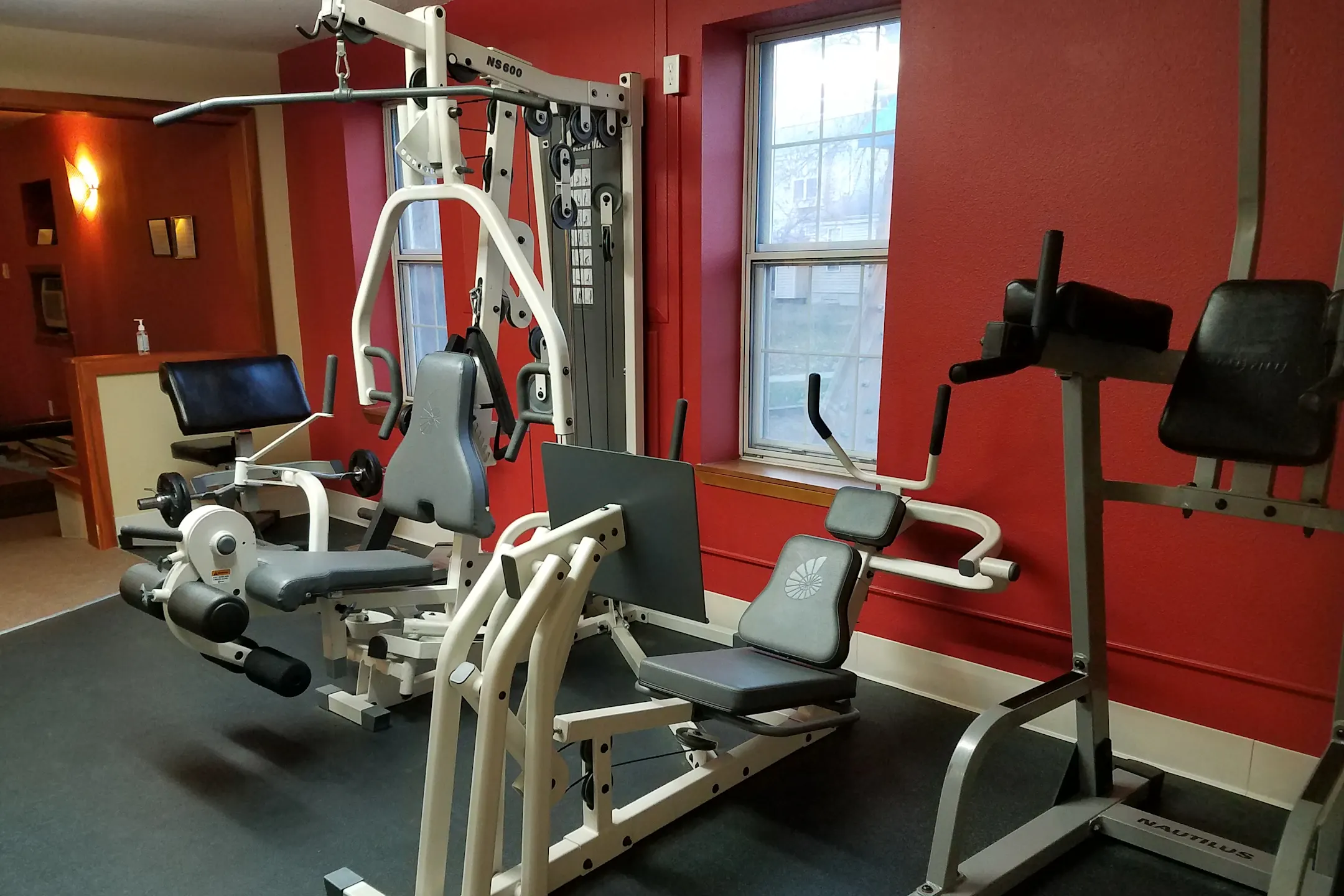 Newbury Village Apartments Burlington, IA 52601