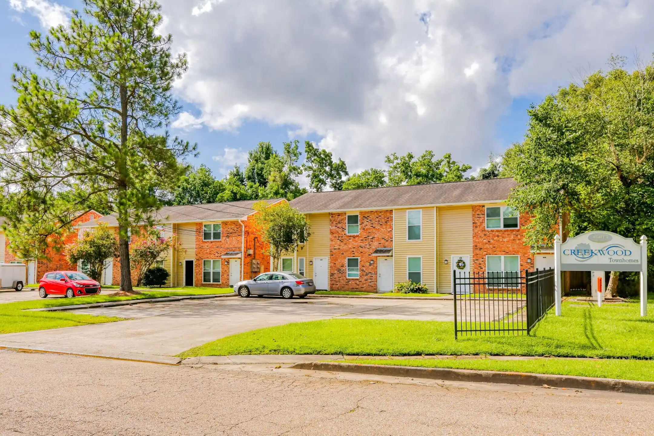 Creekwood Townhomes Apartments - Hammond, LA 70401