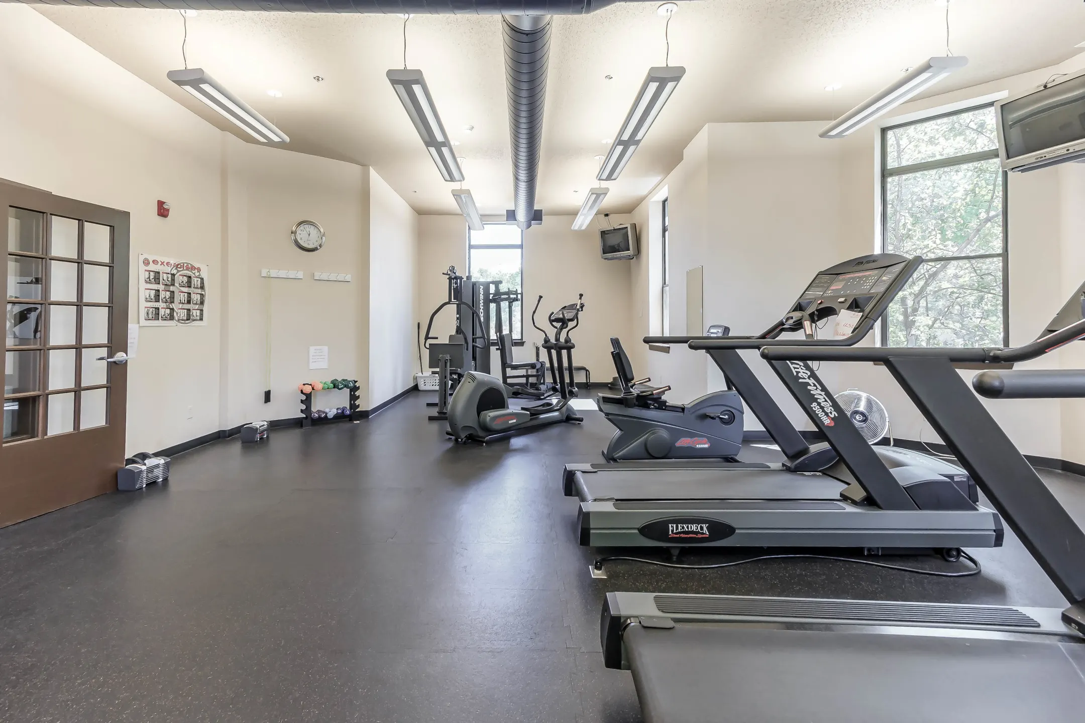 Fitness Weight Room - HighPointe Apartments - Fargo, ND