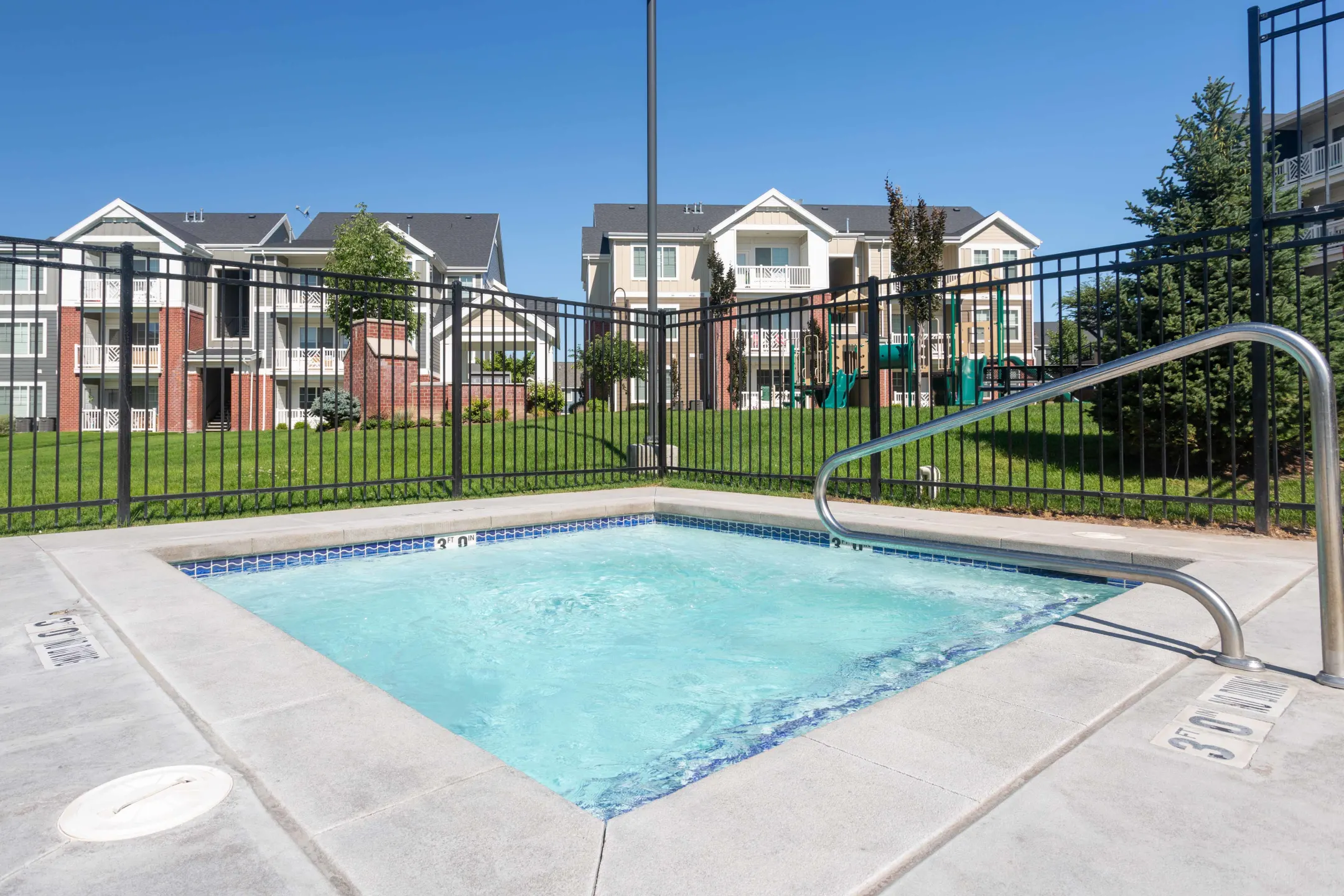 Cresthaven Apartments Lehi, UT 84043