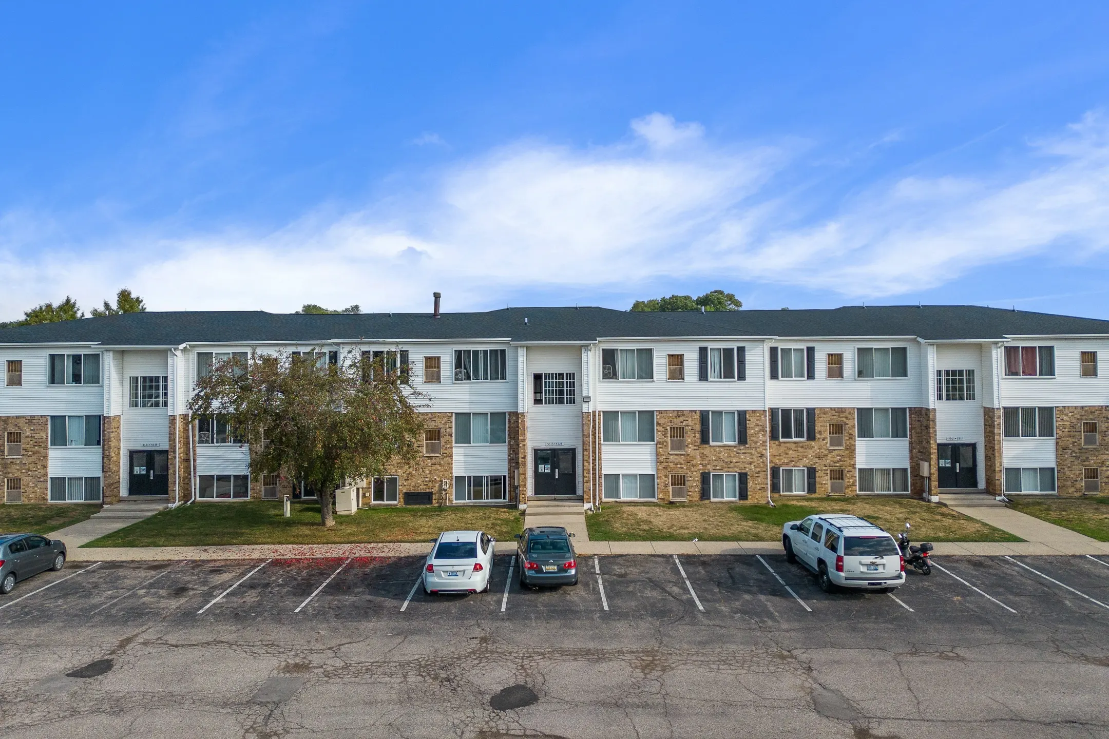 Maplebrook Village Apartments Flint, MI 48507