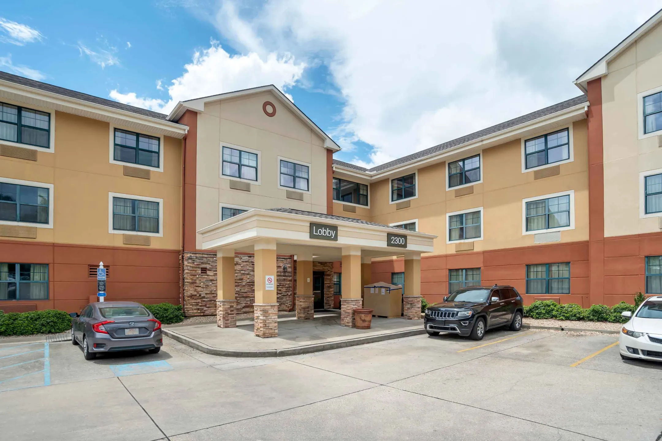 Furnished Studio - New Orleans - Airport - 2300 Veterans Blvd | Kenner ...