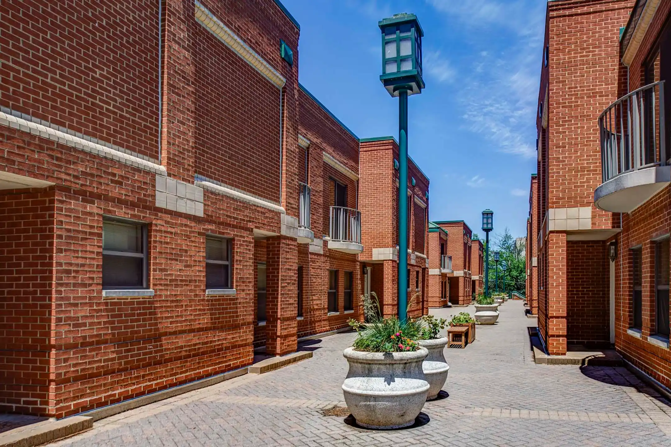 Huntington Gateway Apartments Alexandria, VA 22303