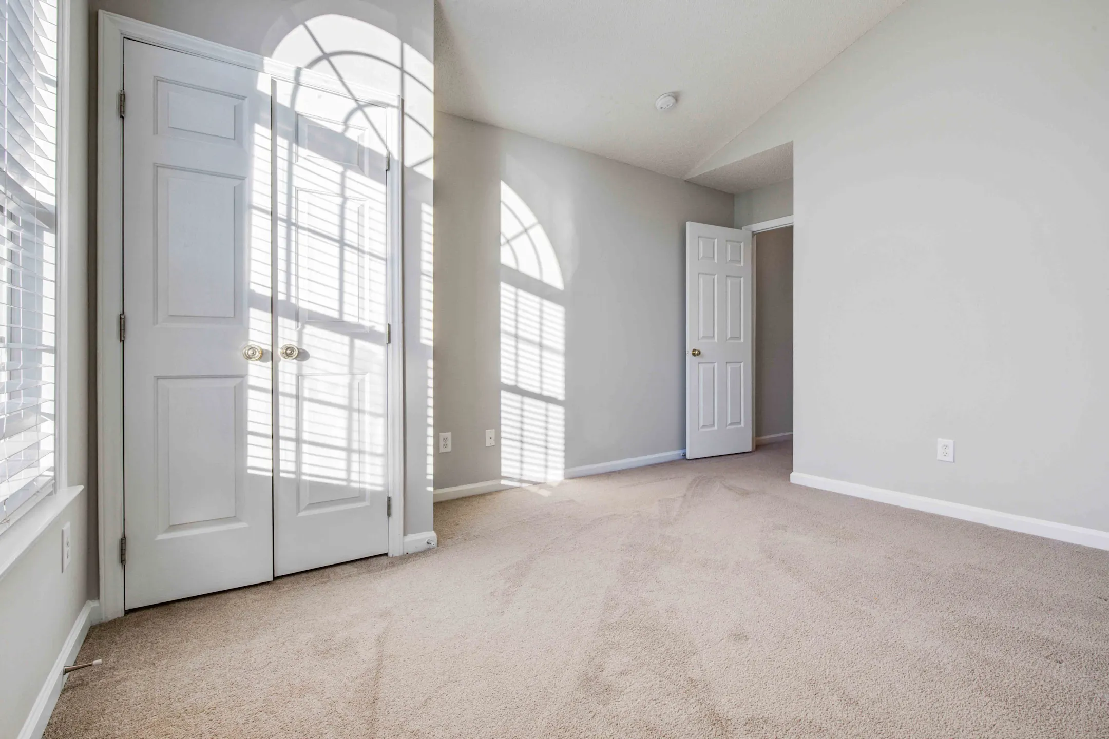 Blackwolf Run at Hedingham 2101 Blackwolf Run Lane Raleigh, NC