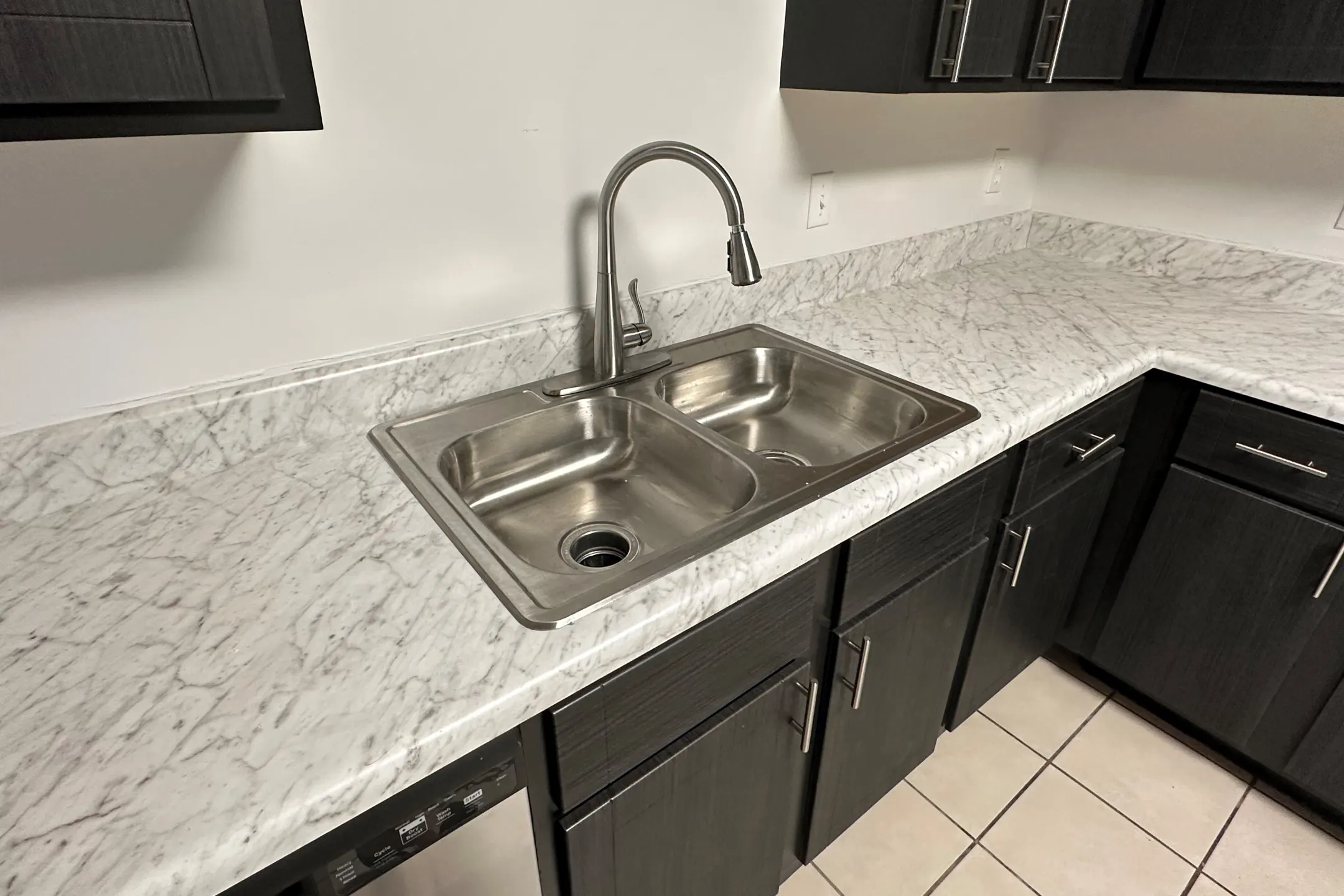 Fountain Square Apartments 284 Fountain Lane Hernando, MS Townhomes