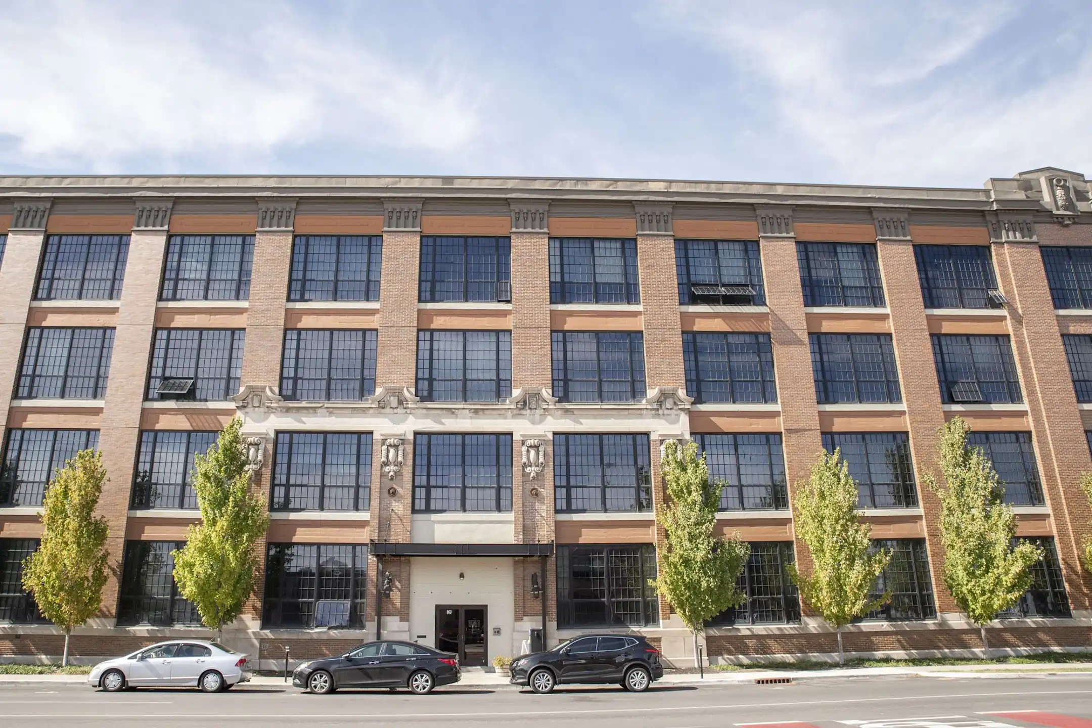 Building - 800 North Capitol Apartments - Indianapolis, IN